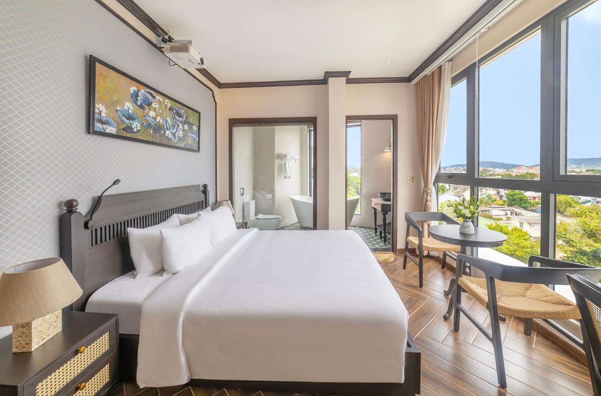 King Suite