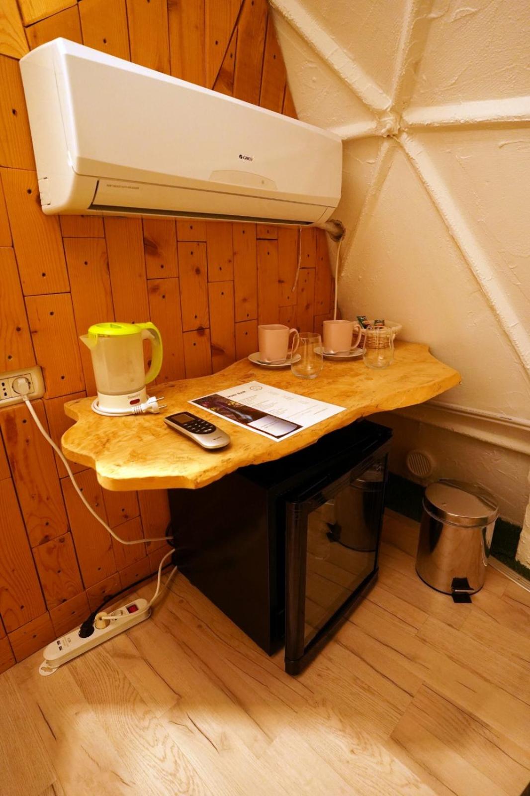 Double Room with Private Bathroom - Photo 13