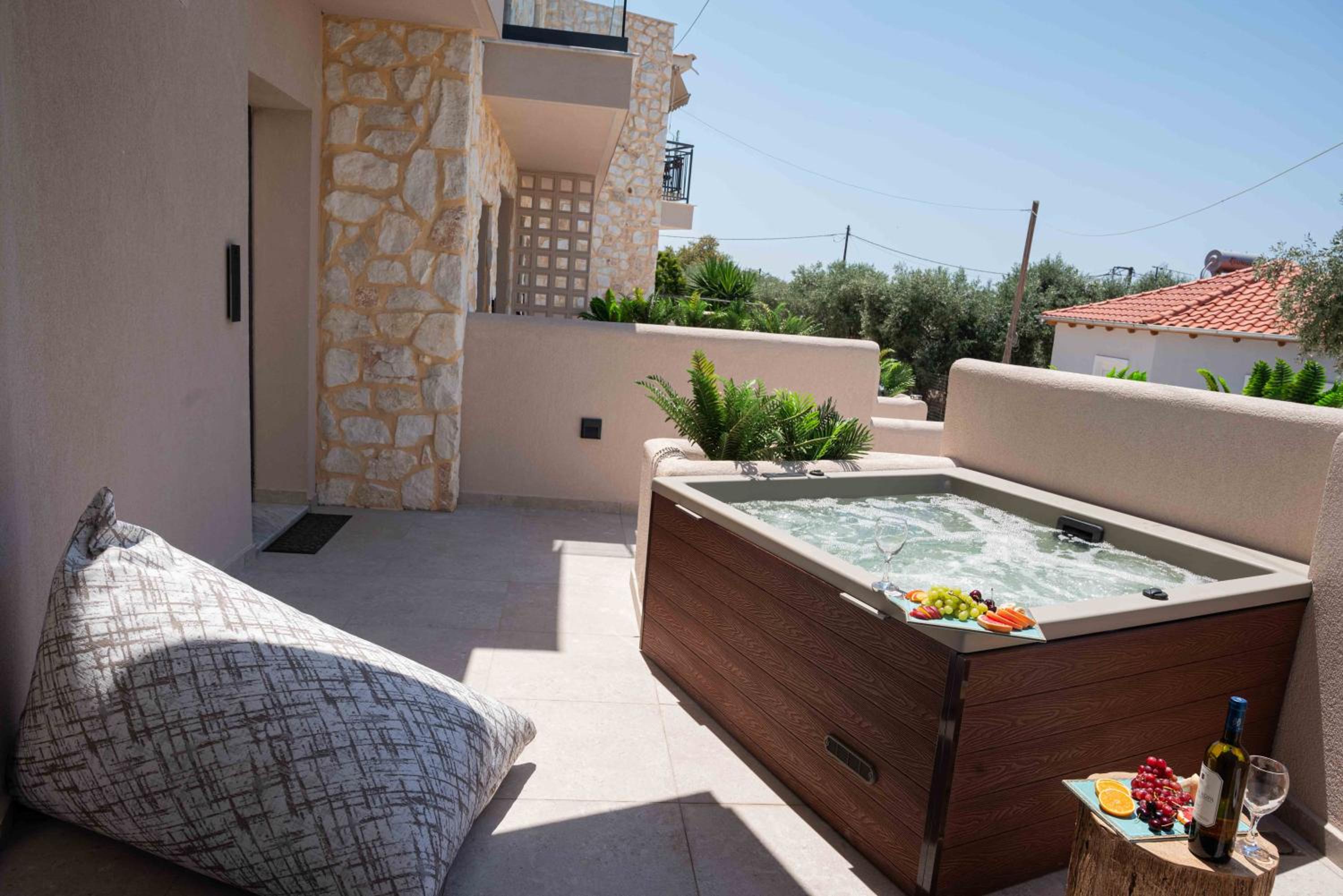 Hideaway Suite - Photo 18