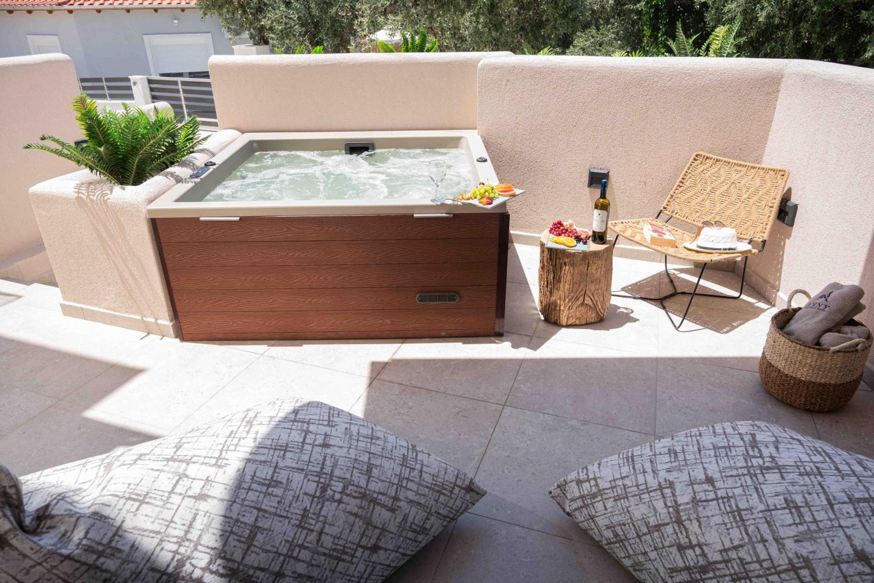 Hideaway Suite - Photo 26