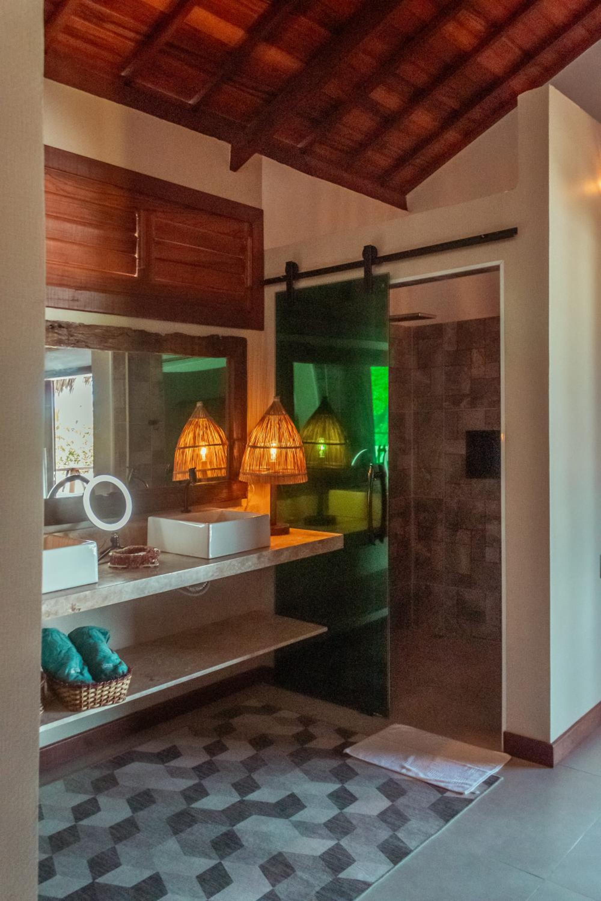 Deluxe Bungalow photo 2