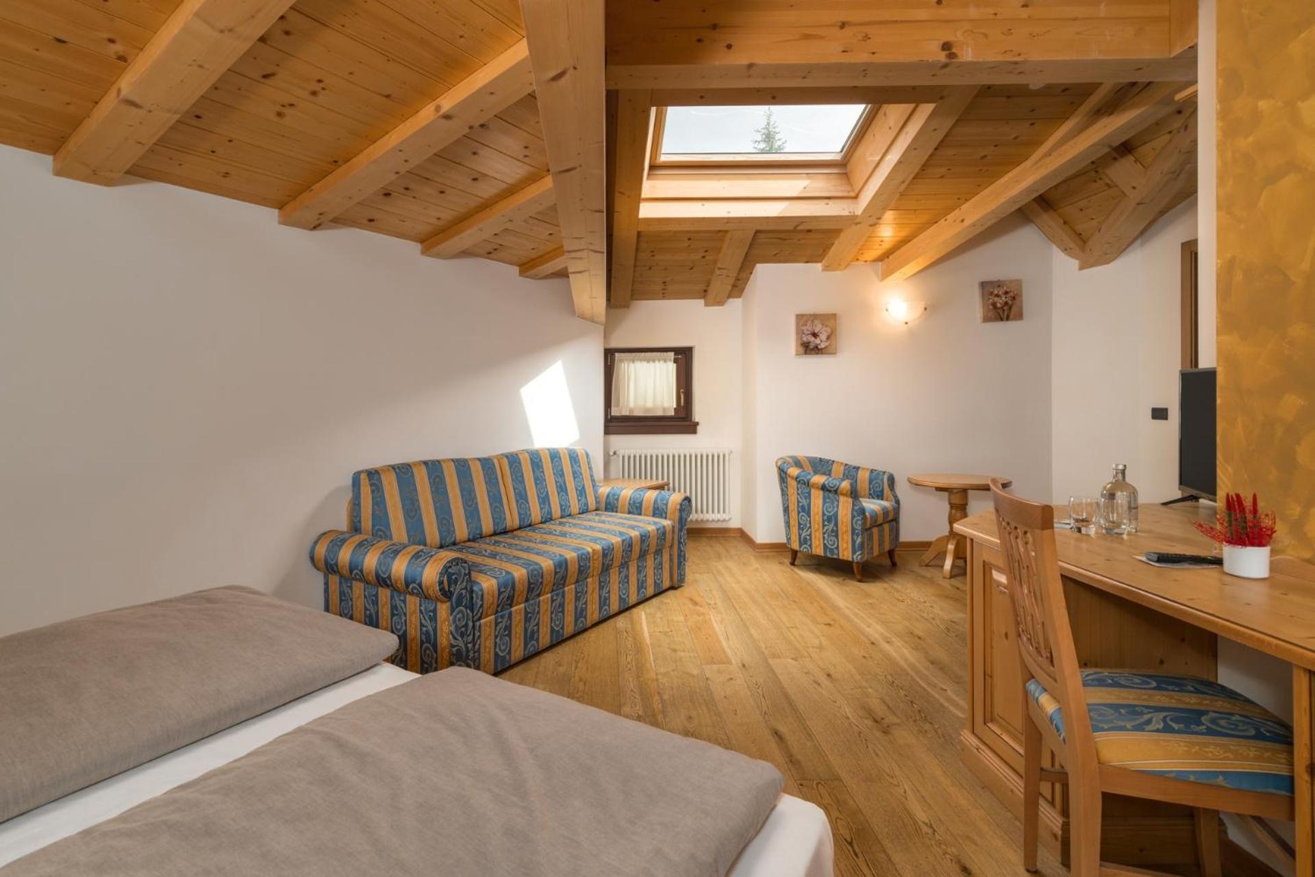 Junior Suite with Balcony