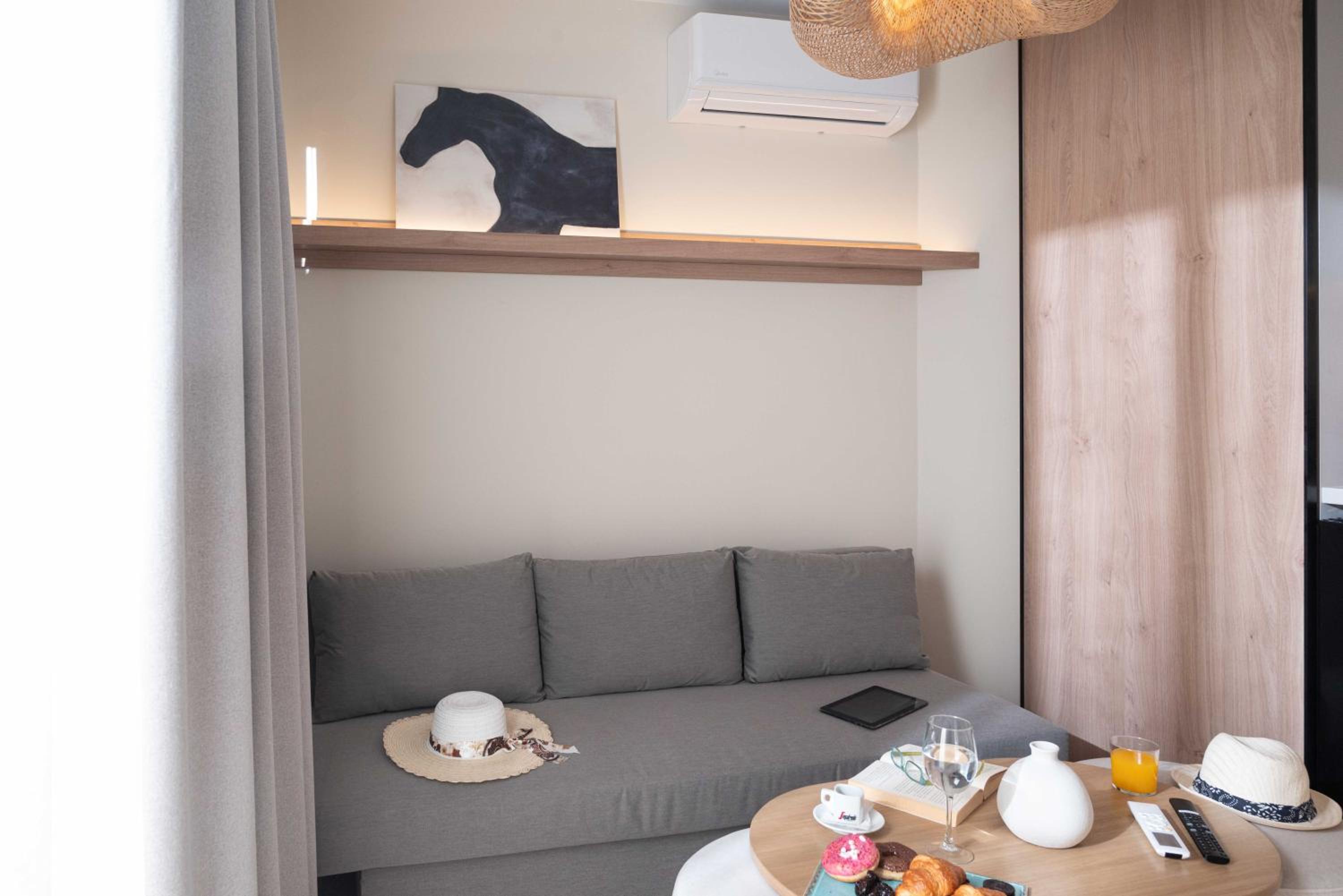 Hideaway Suite - Photo 9