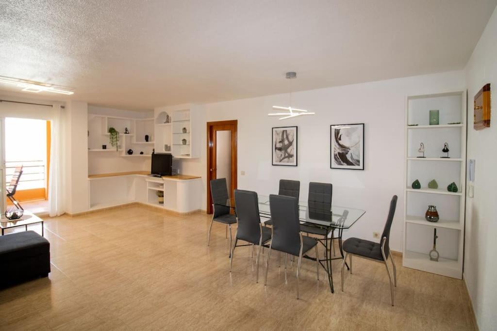 Two-Bedroom Apartment photo 2