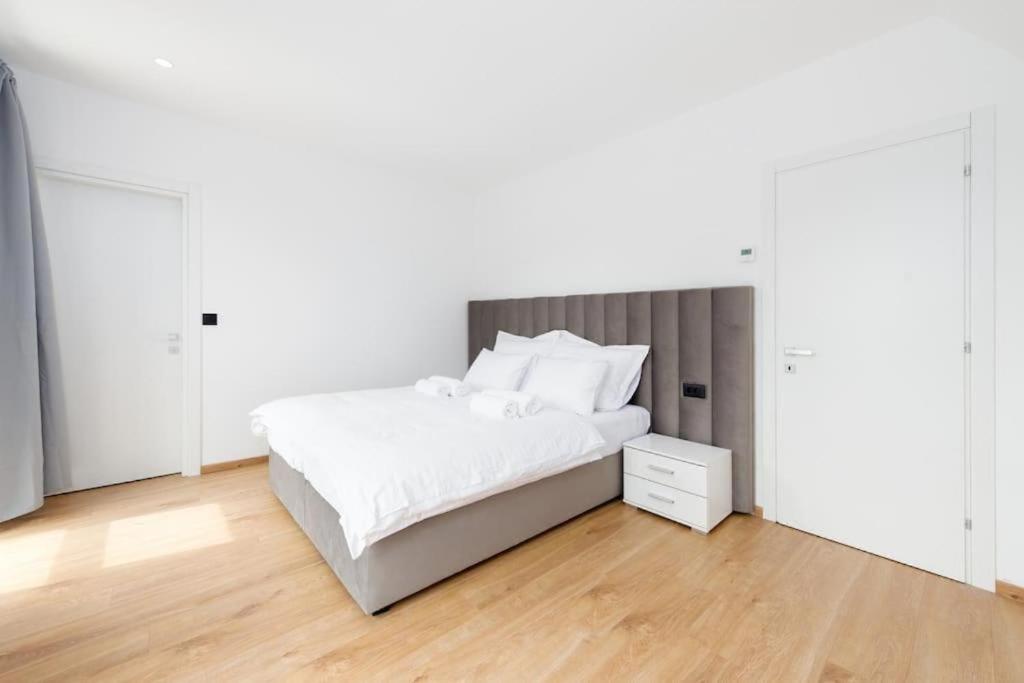 Two-Bedroom House photo 1