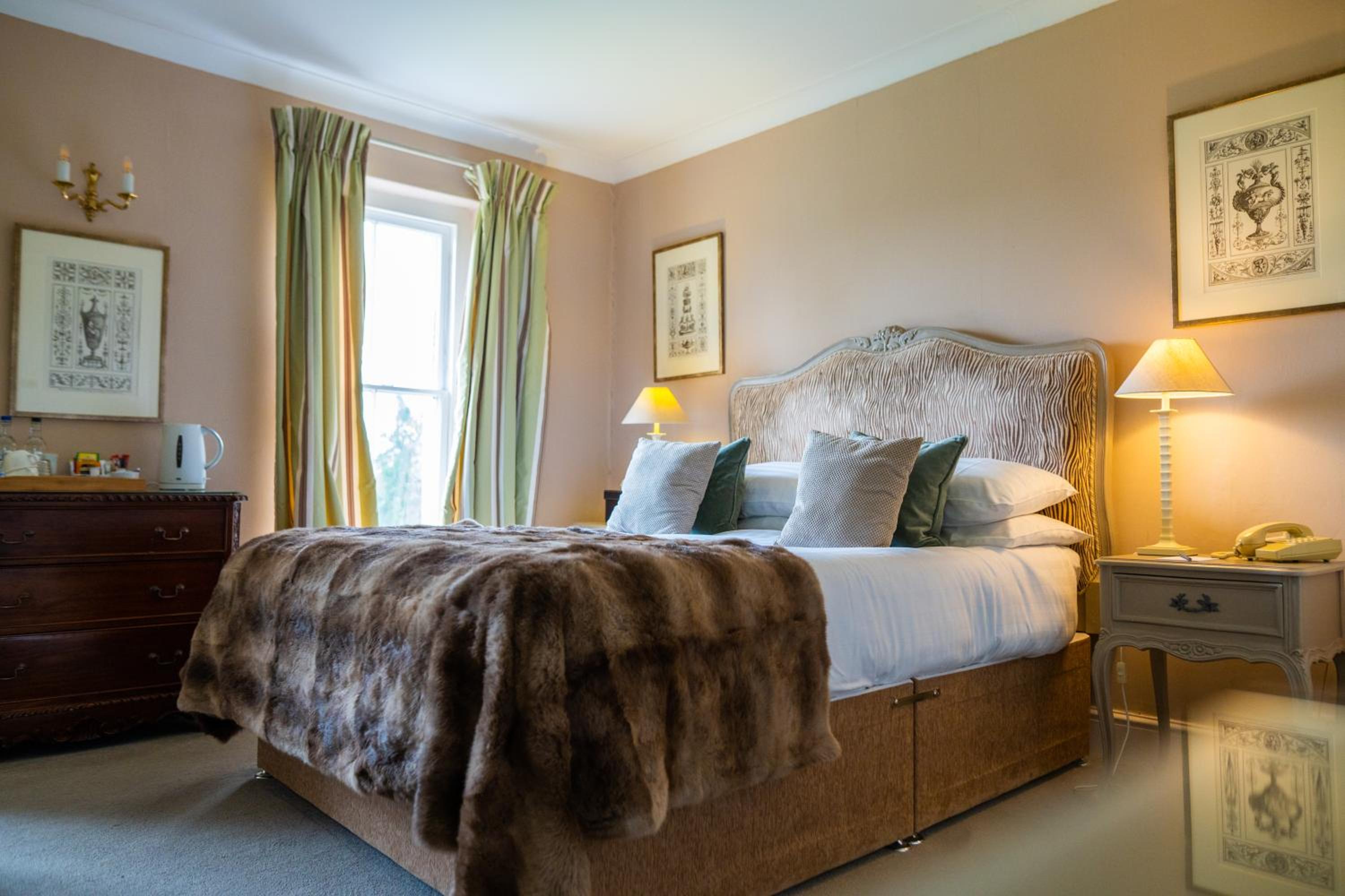 Standard Double Room - Photo 2