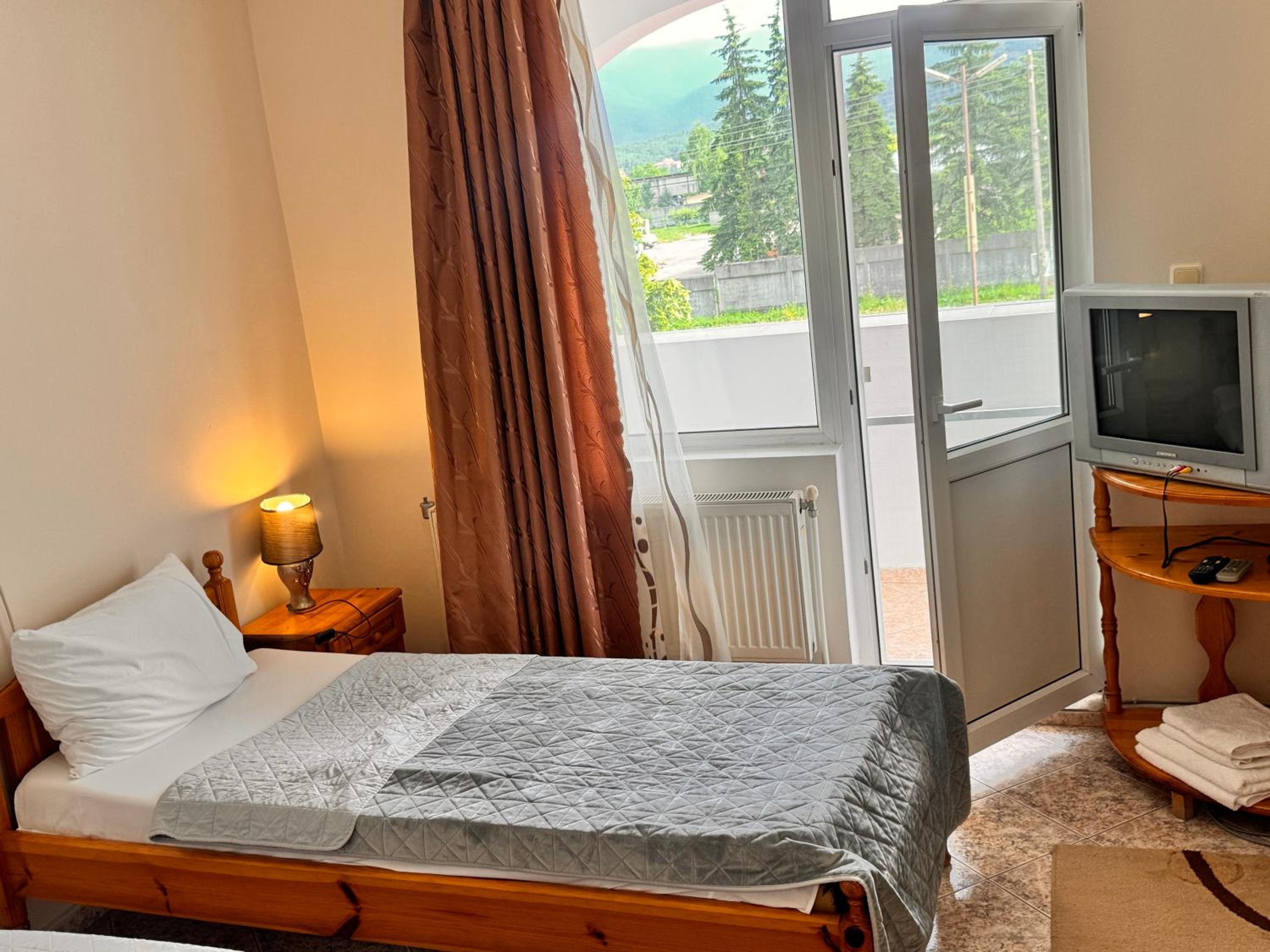 Large Twin Room