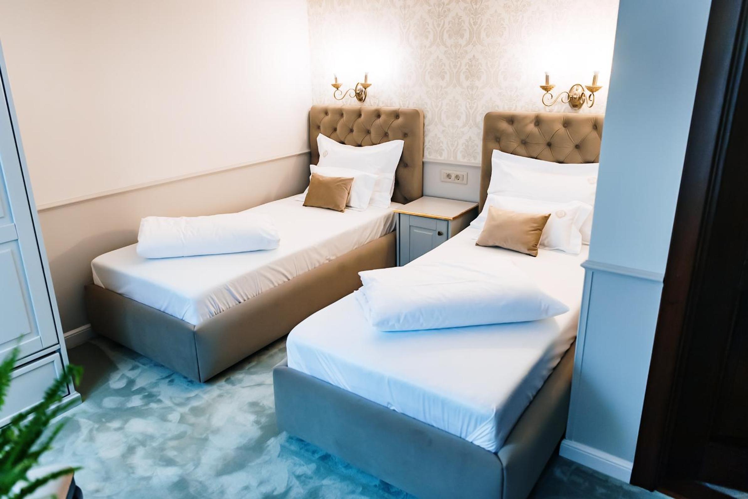 Deluxe Twin Room - Photo 1