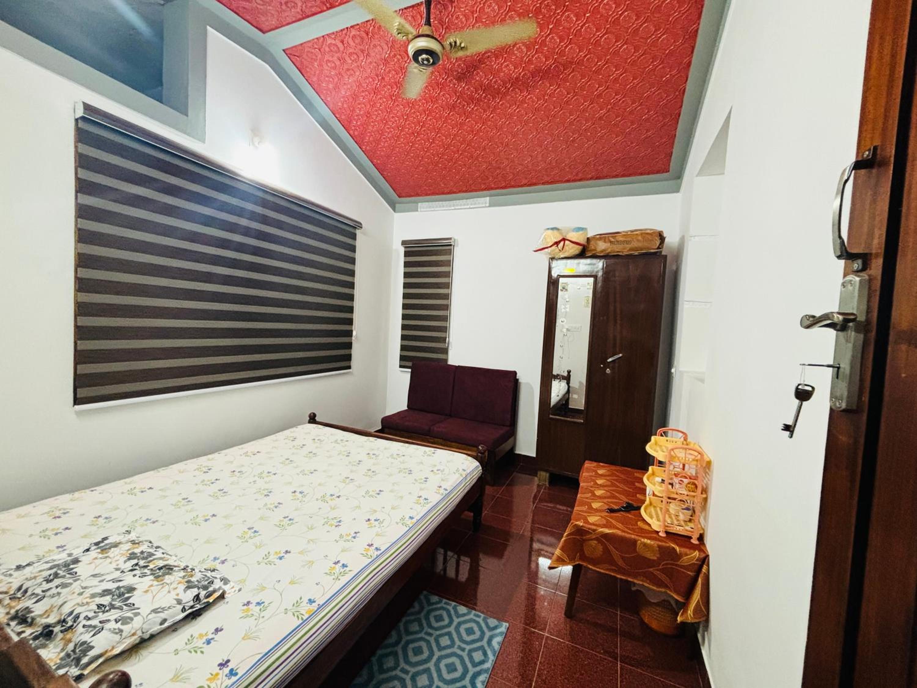 Three-Bedroom House photo 1