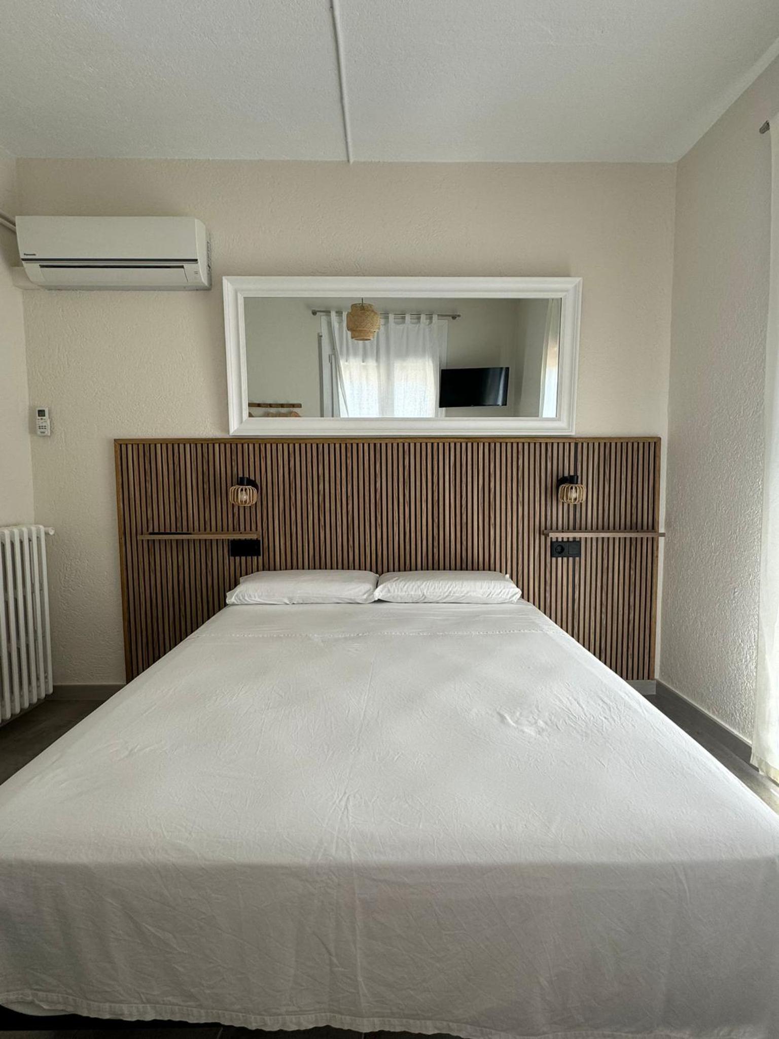 Standard Double Room photo 3