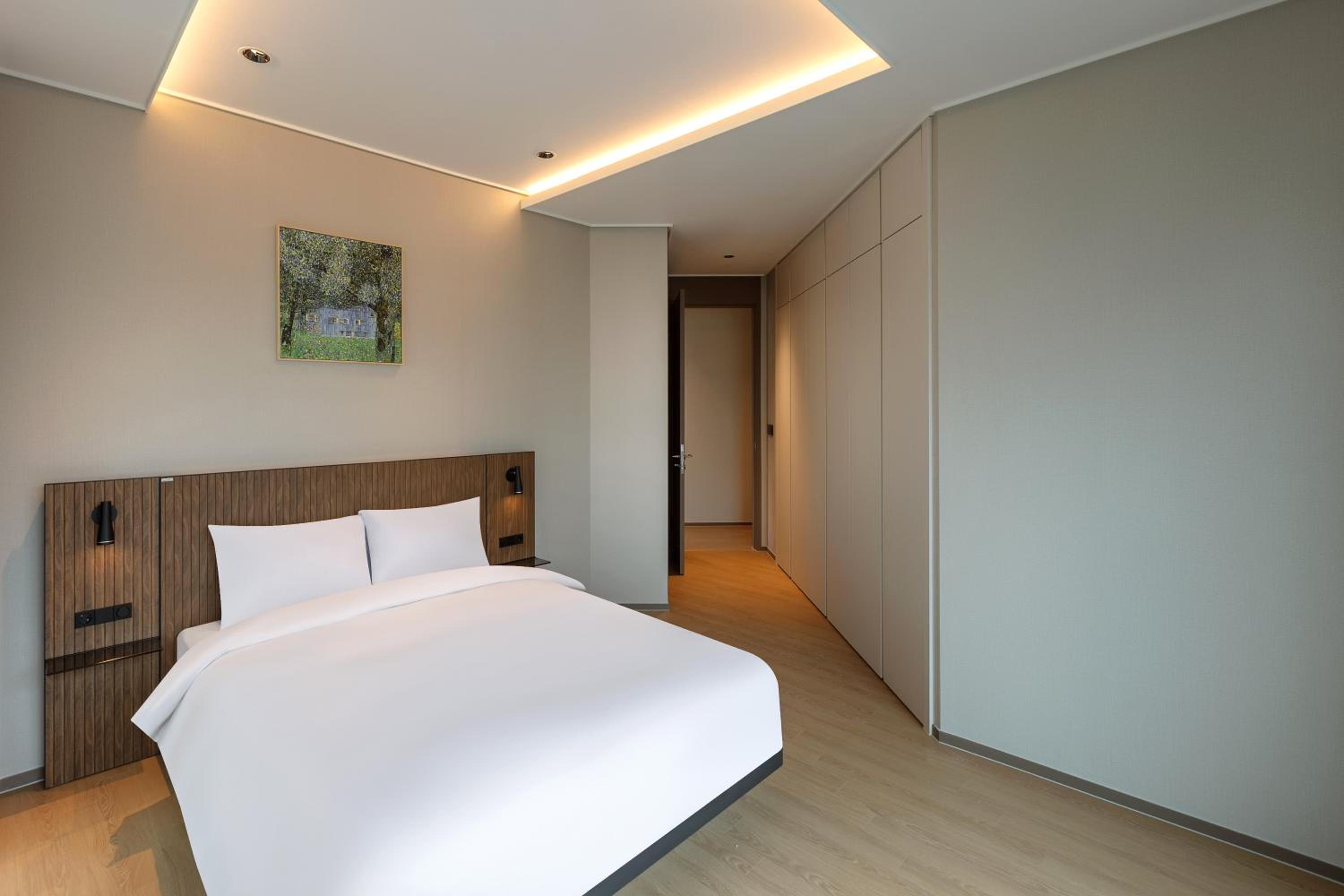 Royal Suite - Photo 7