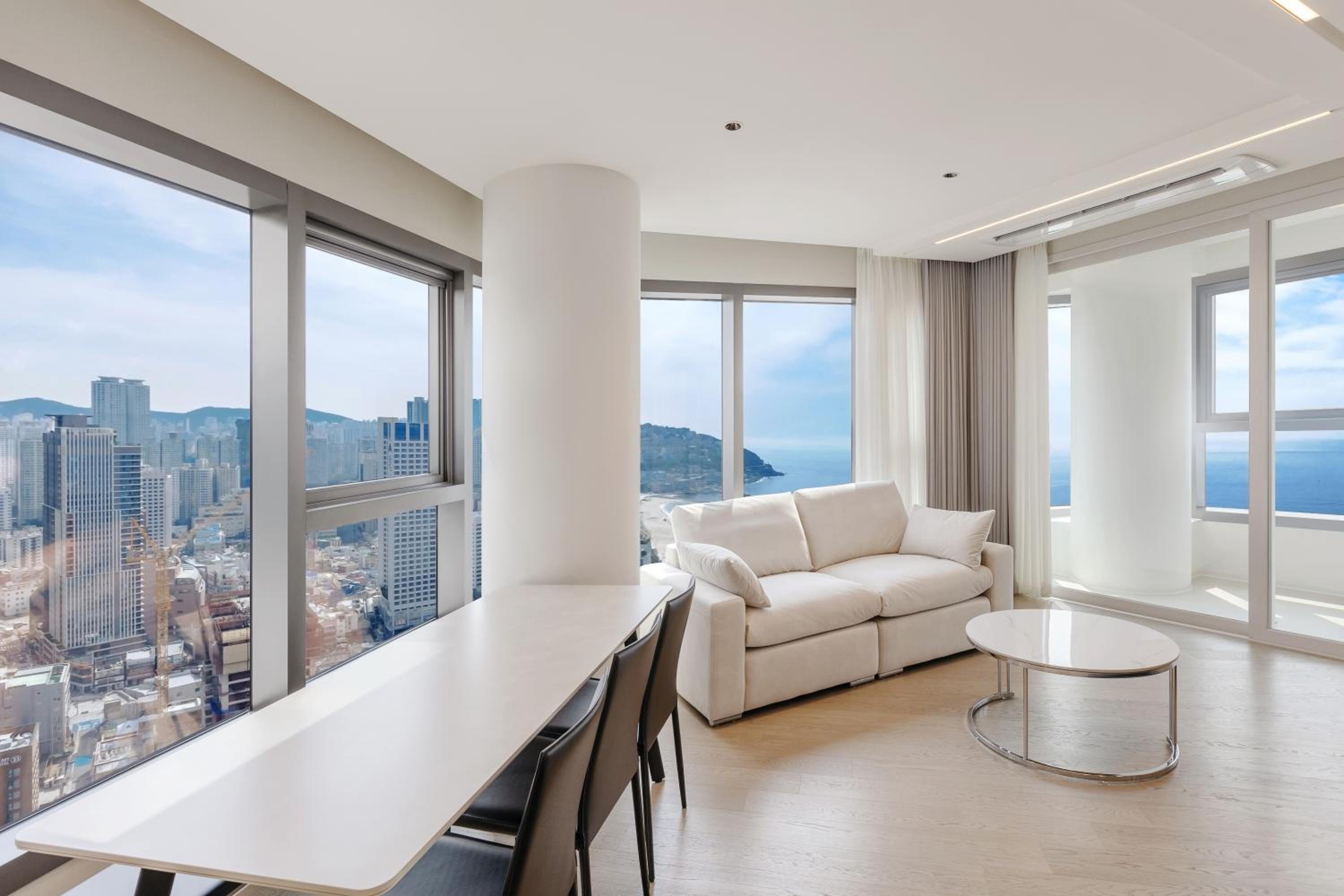 Royal Suite with Ocean View - Photo 1