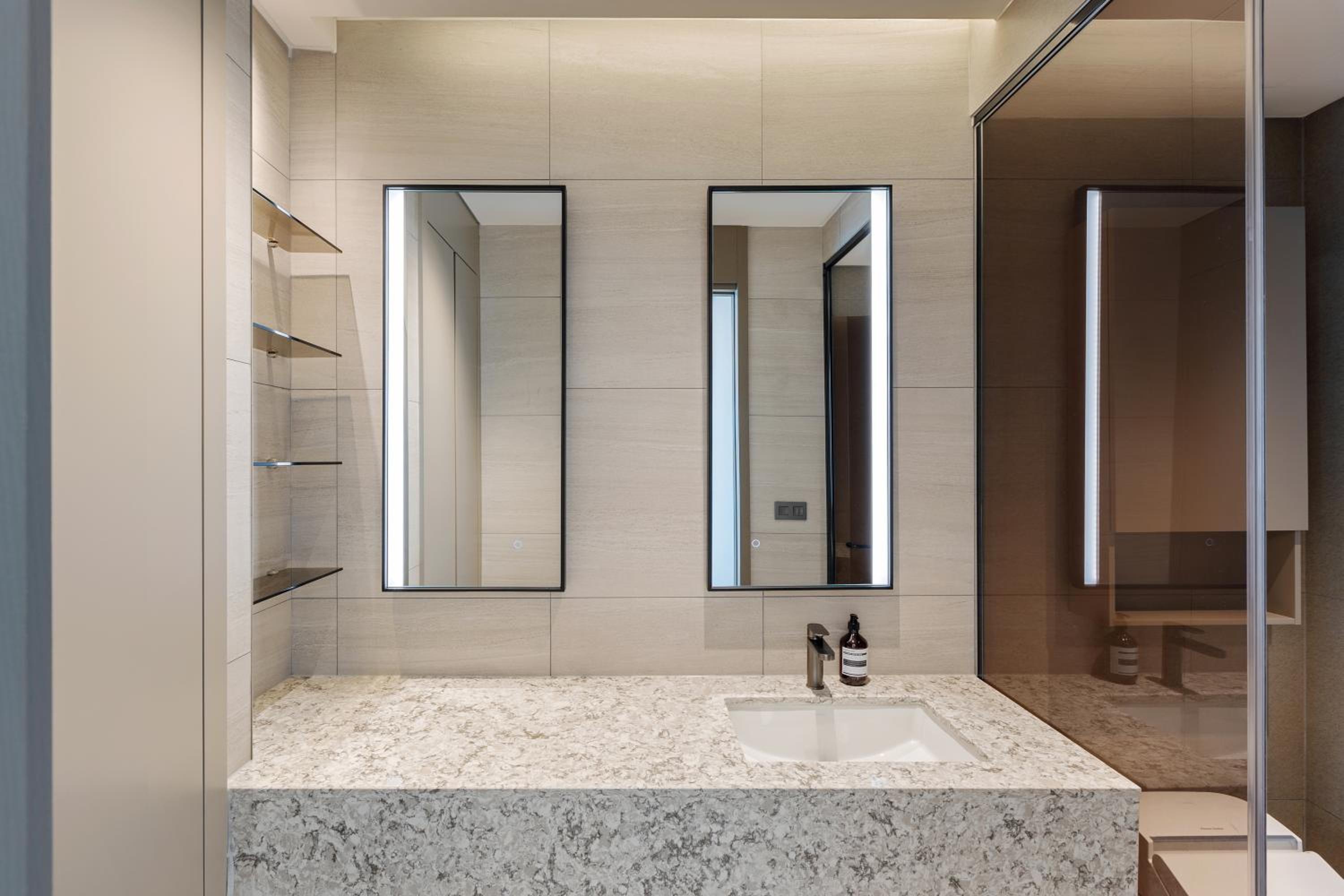 Royal Suite with Ocean View - Photo 7