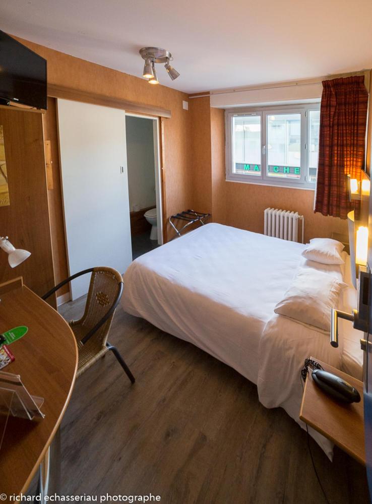 Standard Double Room photo 2