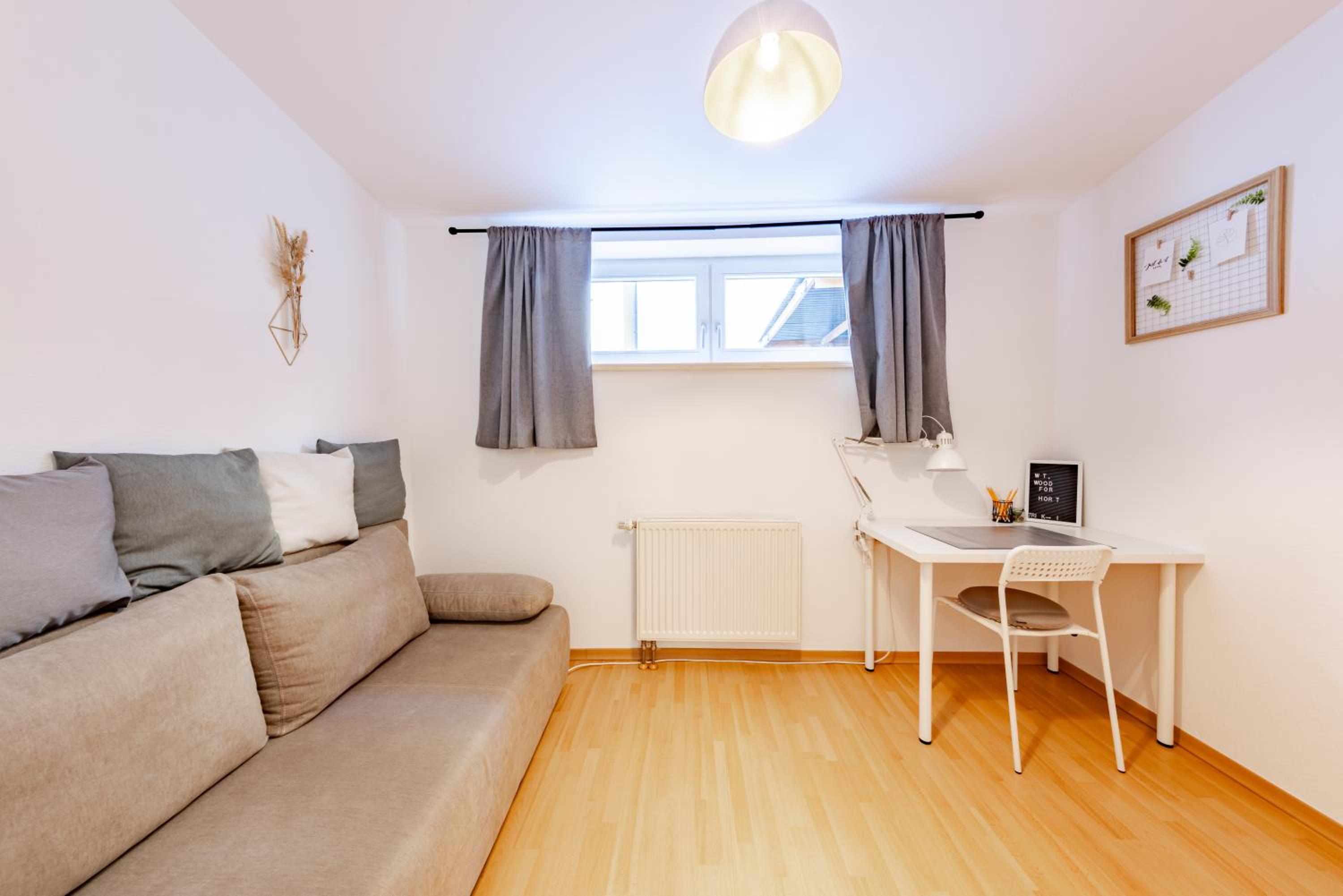 Three-Bedroom Apartment thumbnail 6