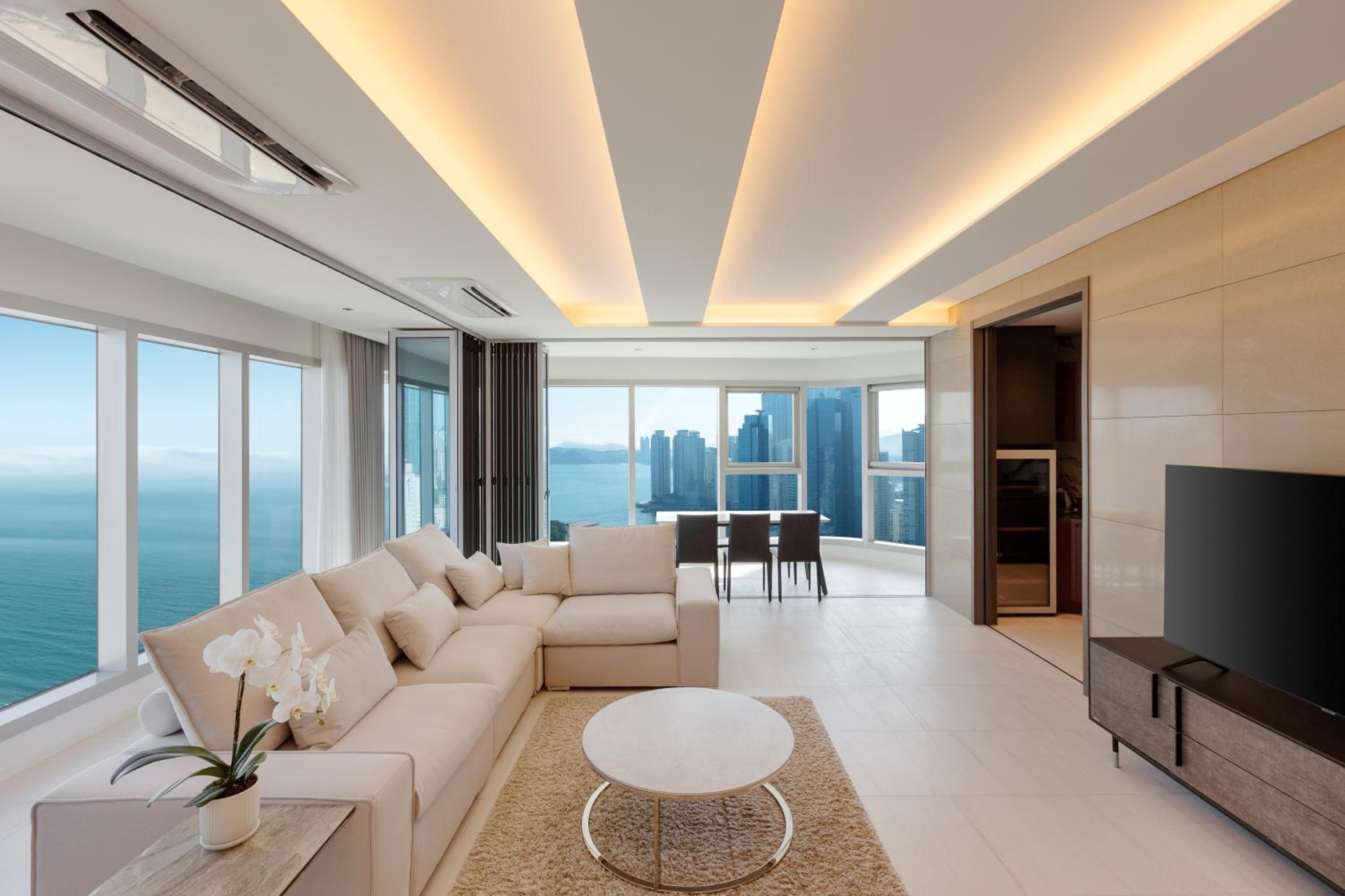 Panorama Suite Pent with Full Ocean View - Photo 4