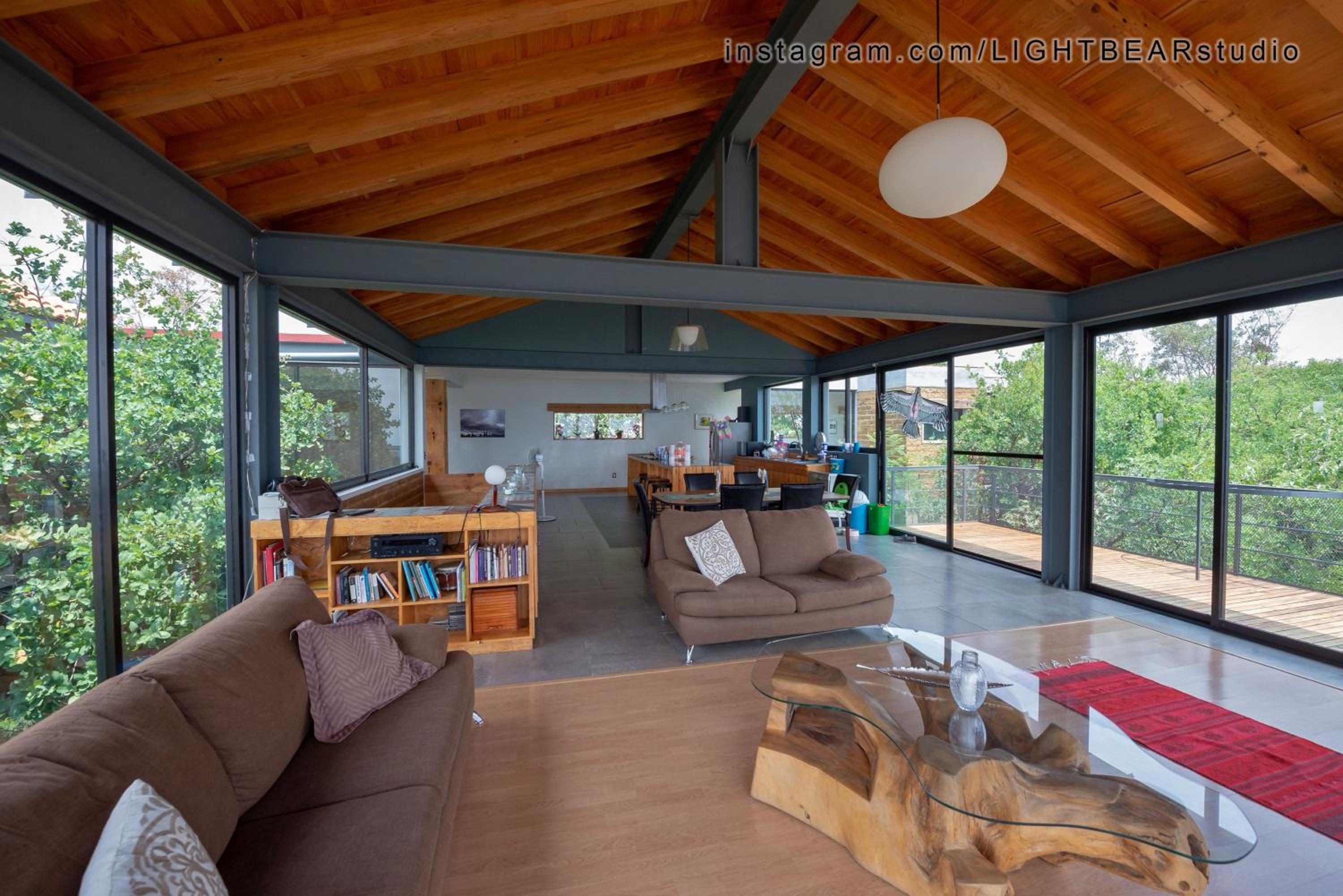 King Suite with Balcony - Photo 11