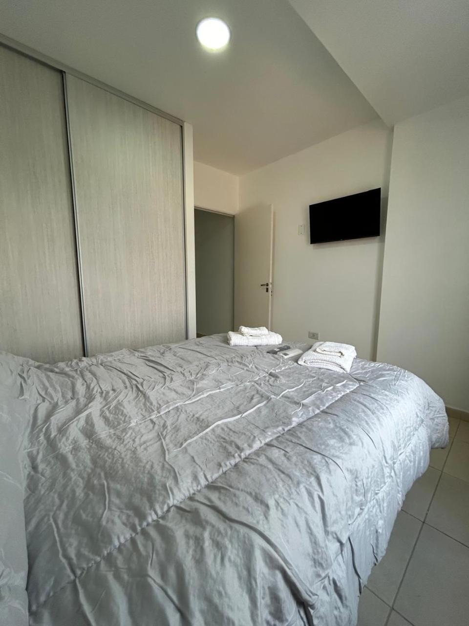 One-Bedroom Standard Apartment photo 1