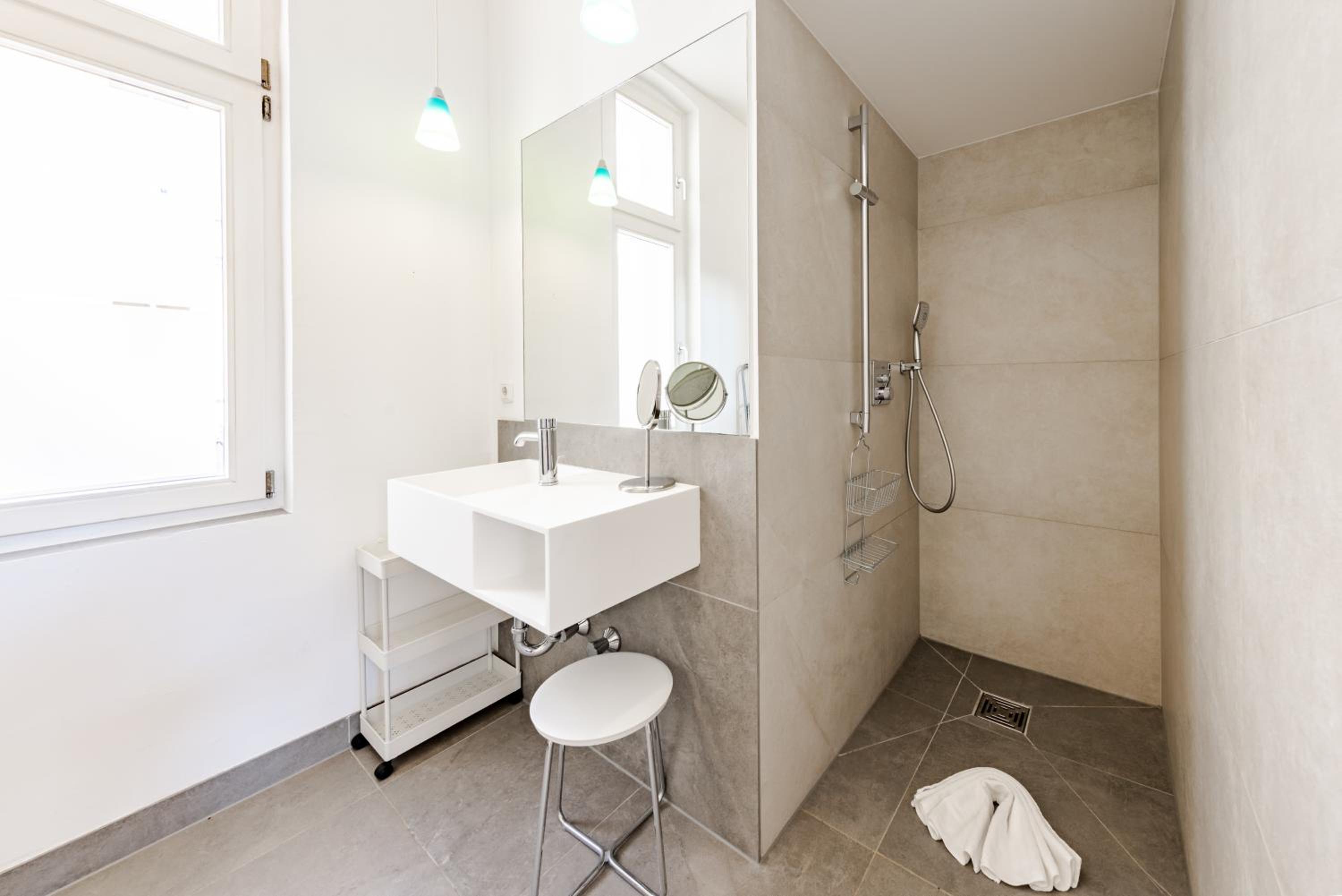 Apartment - Ground Floor thumbnail 6