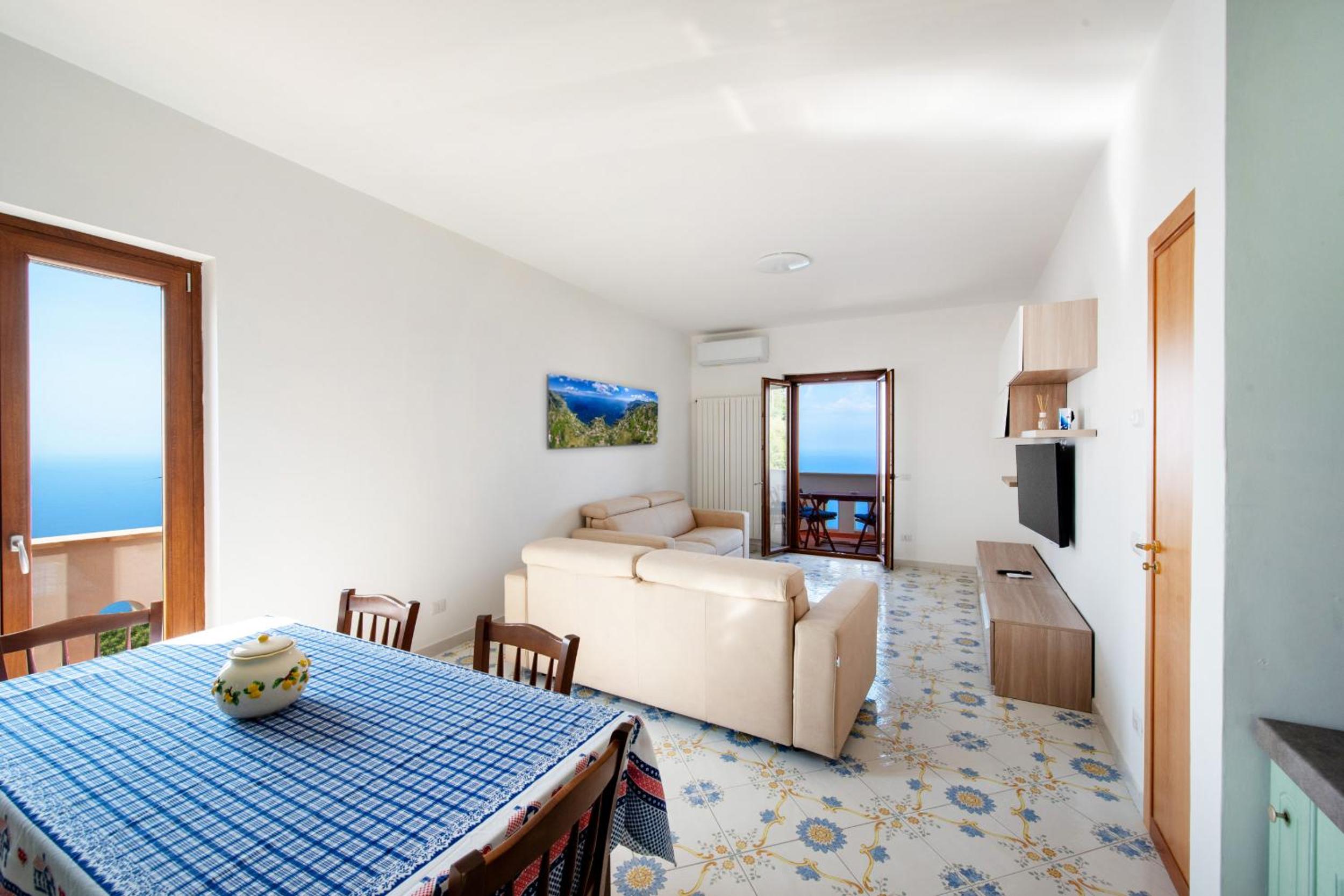 One-Bedroom House photo 3