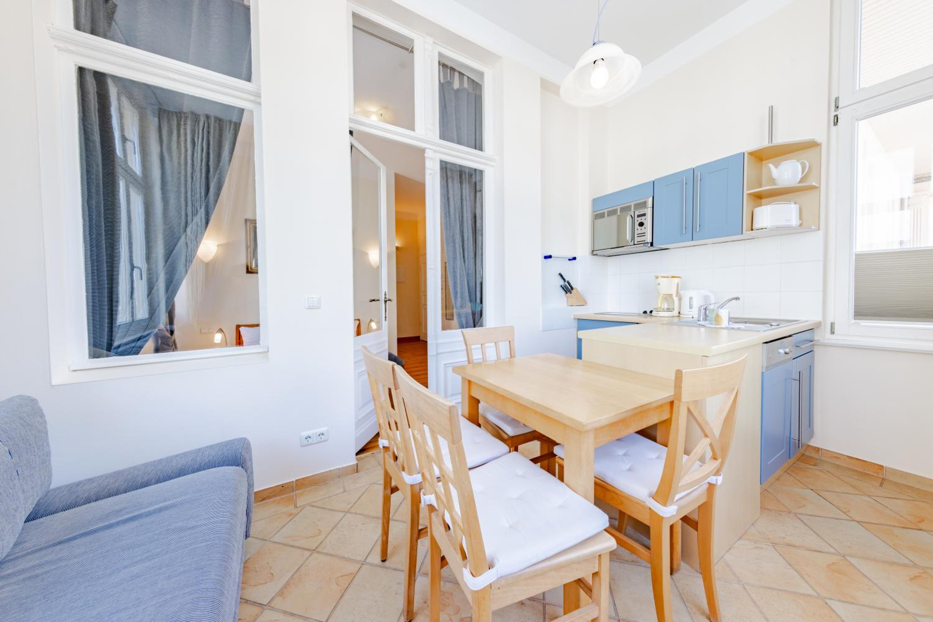 Apartment thumbnail 6
