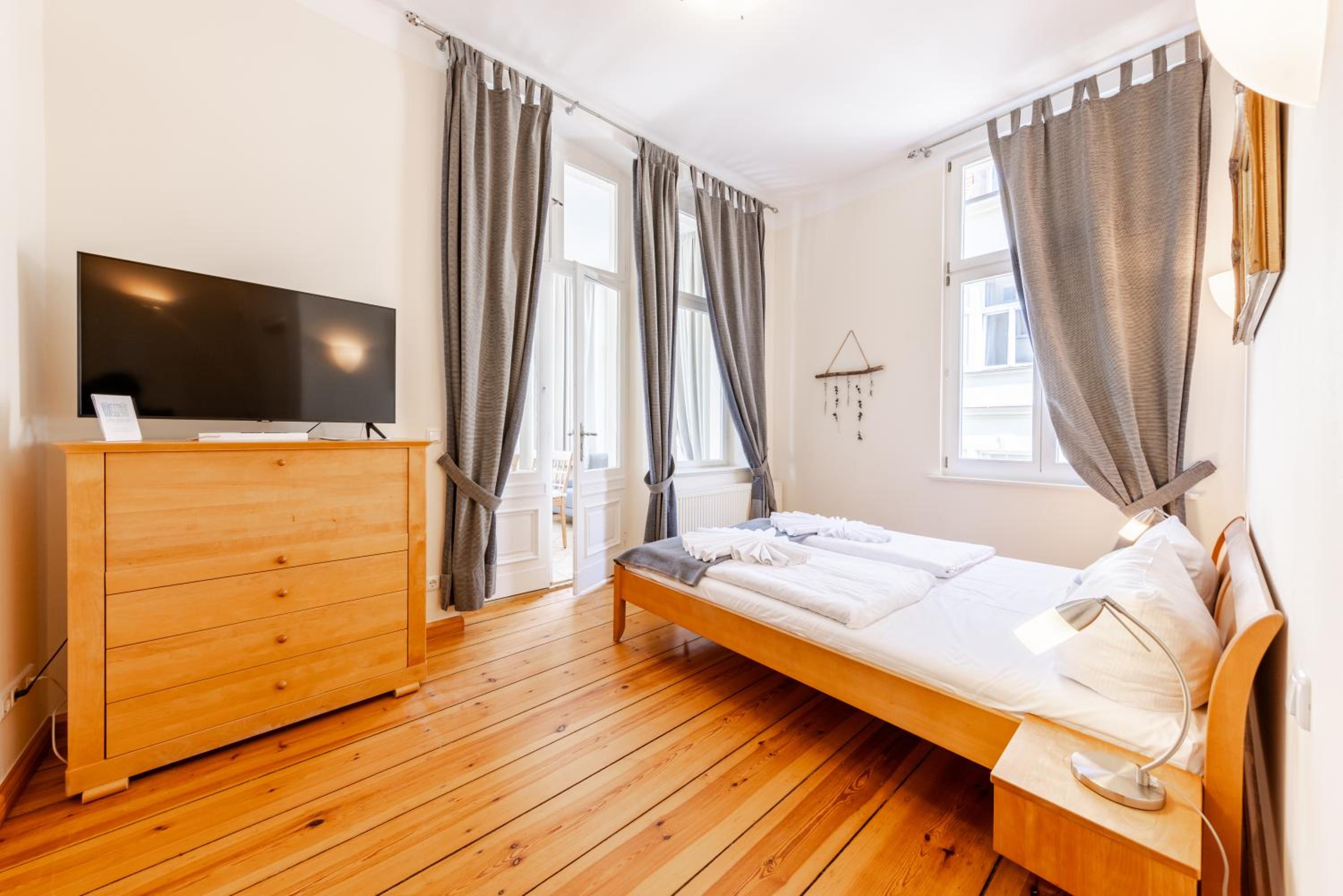 Apartment thumbnail 5