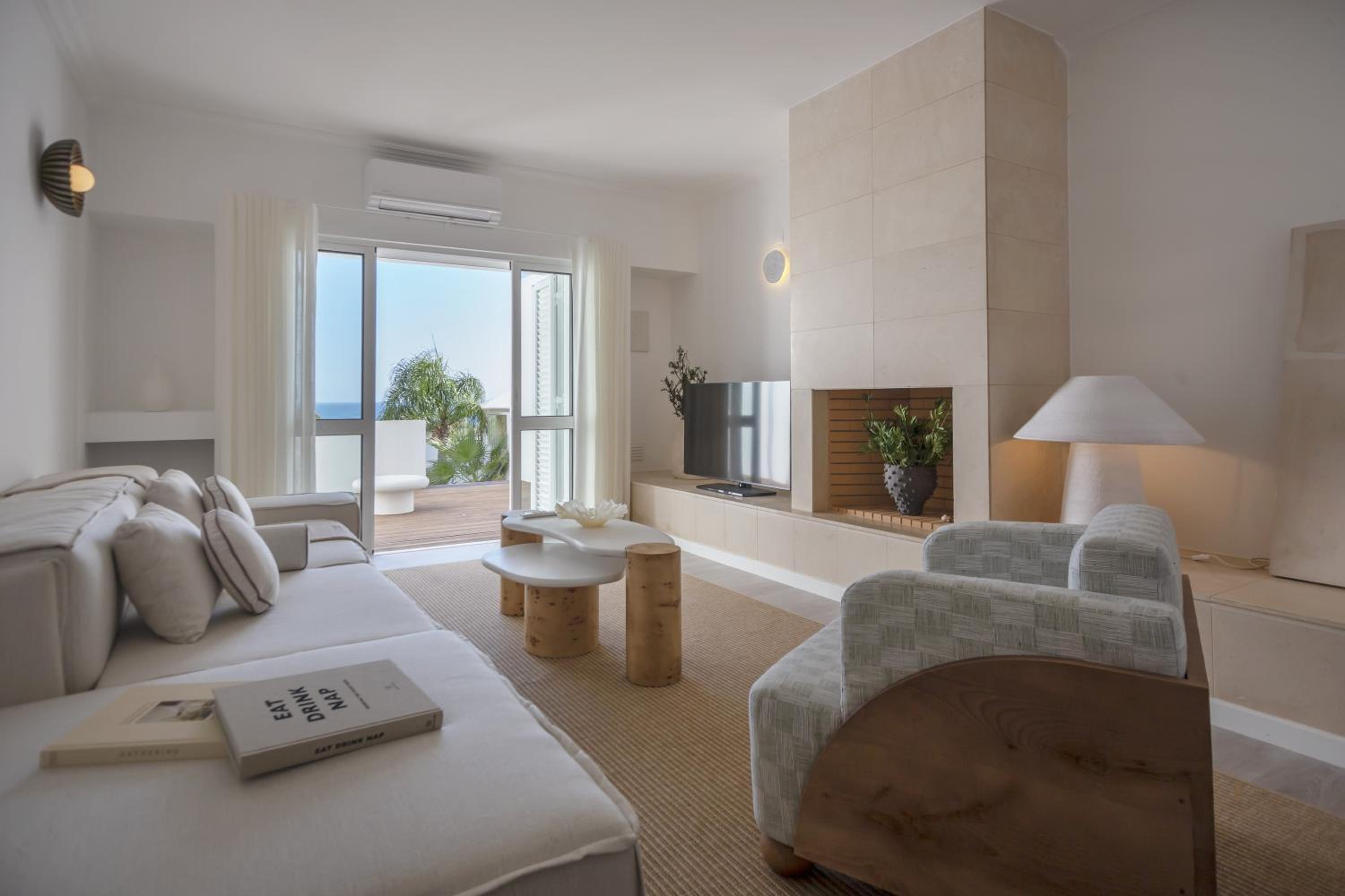 One Bedroom Apartment with Garden View photo 1