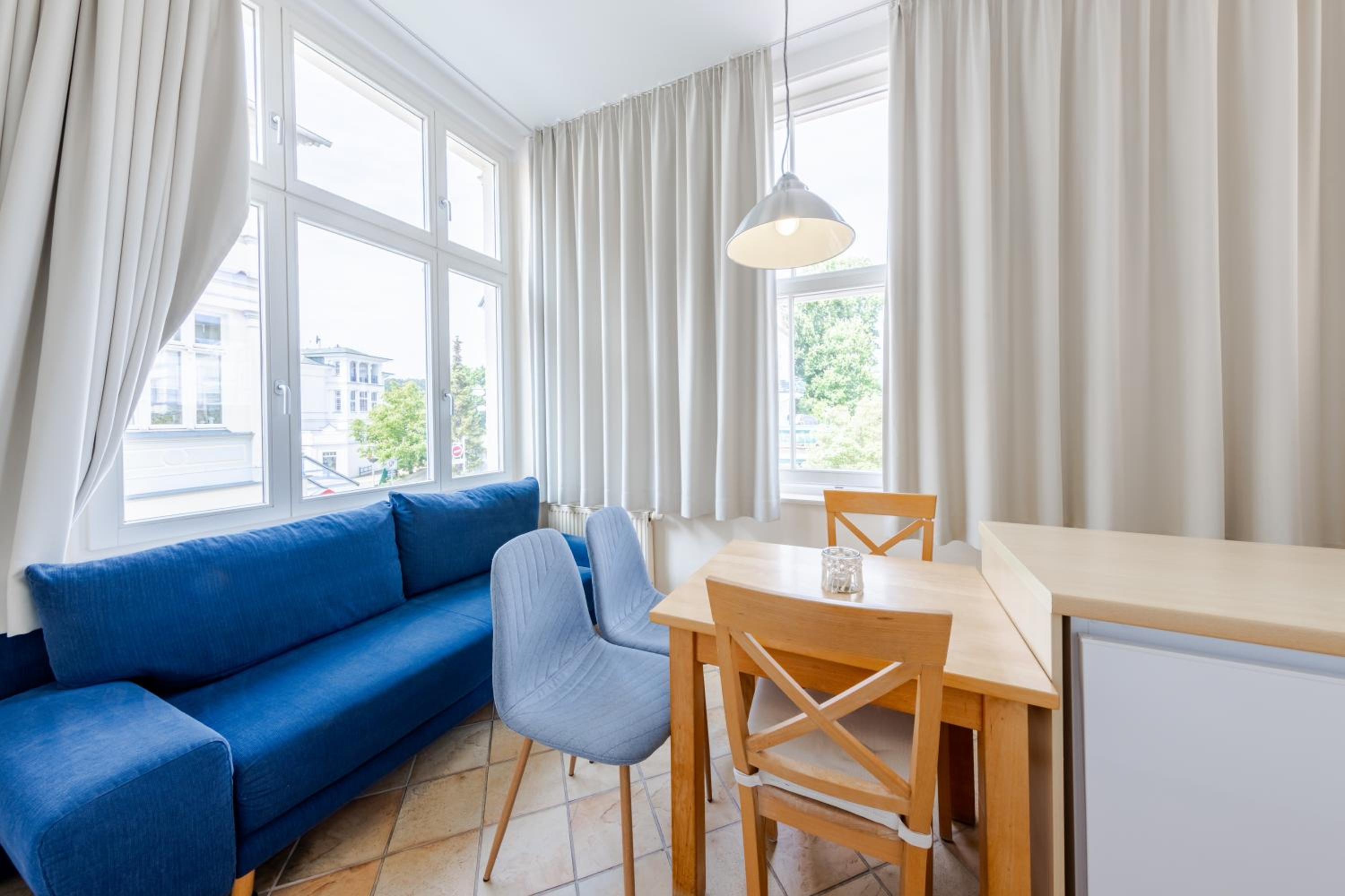 Apartment thumbnail 5