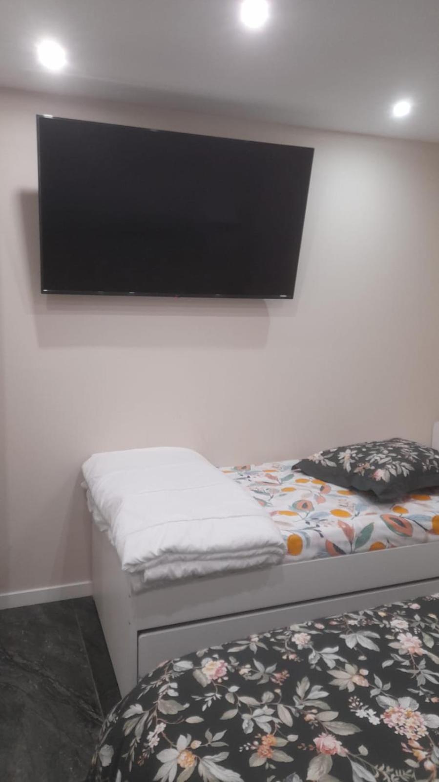 Apartamento de dos habitaciones con vista al puerto