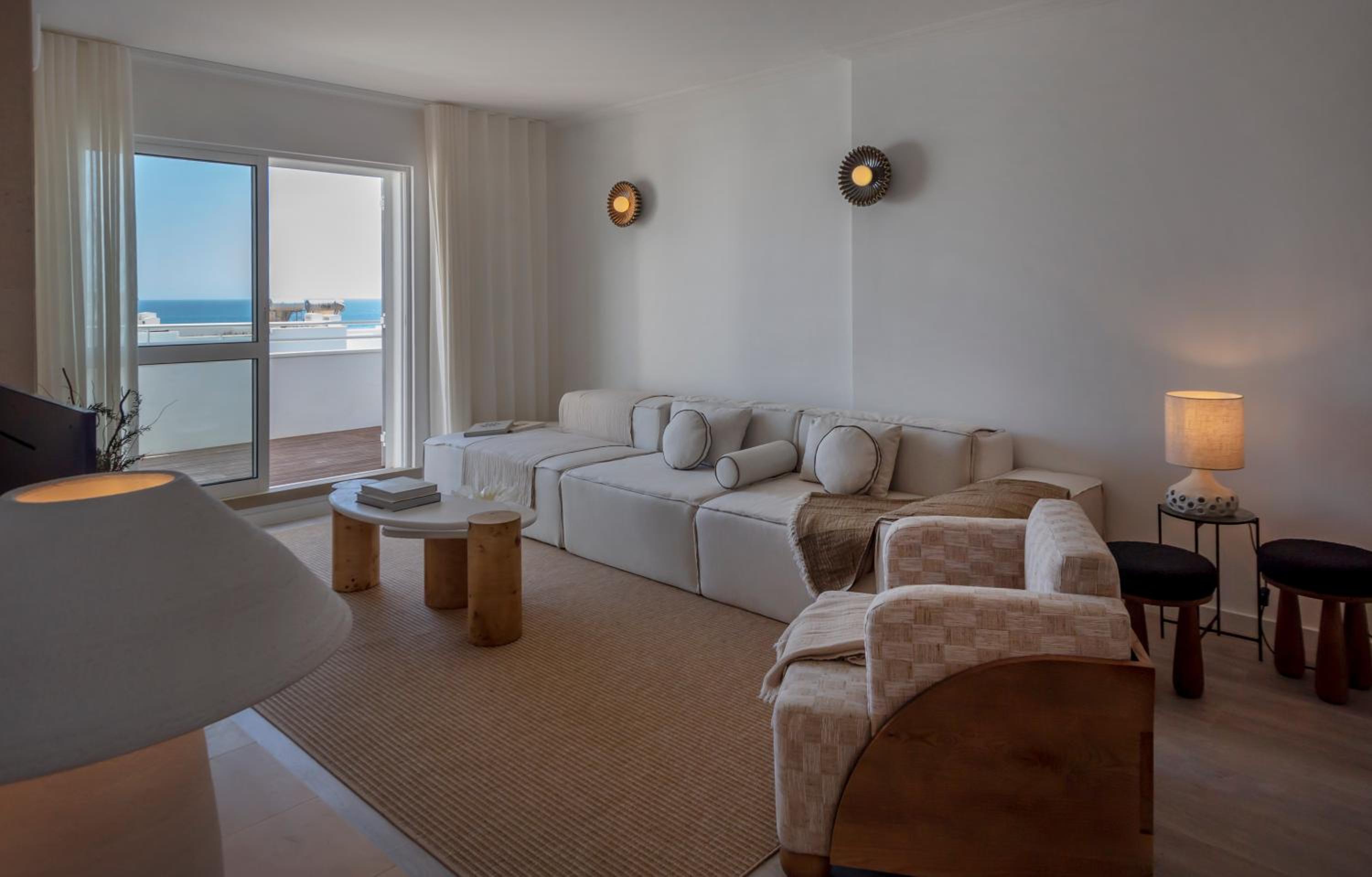 Two Bedroom Apartment with Sea View photo 2