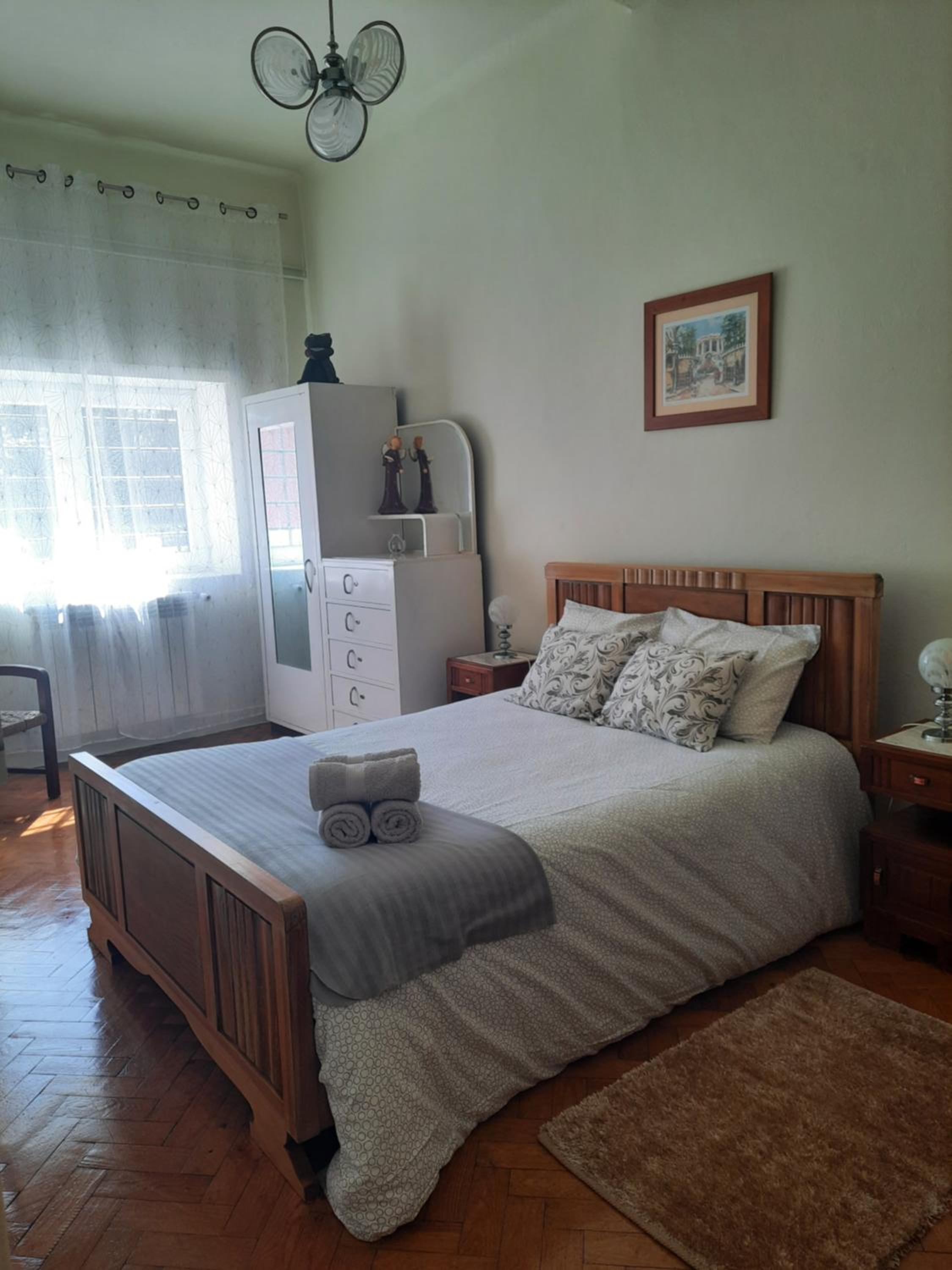 Four-Bedroom House photo 2