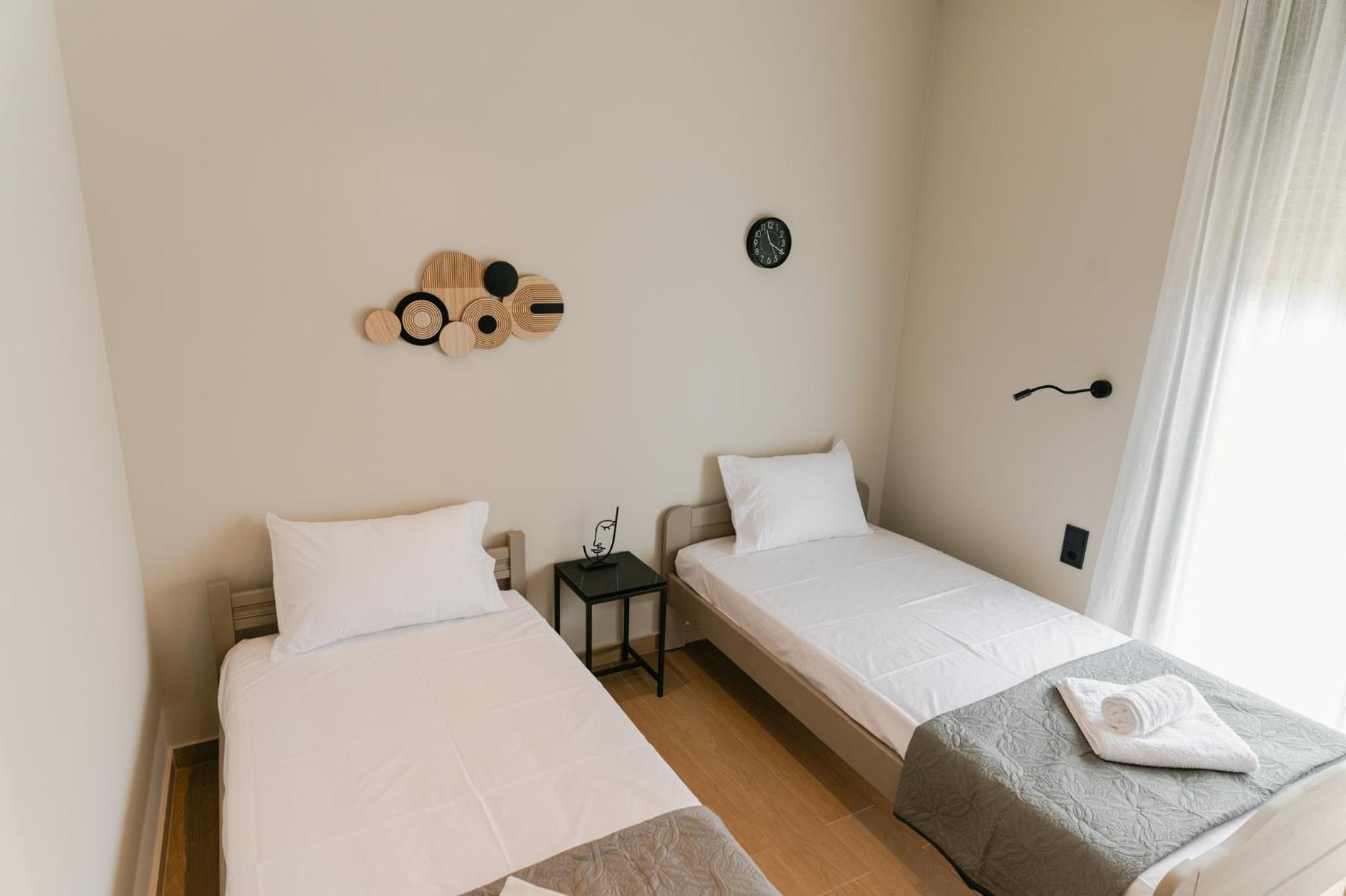 Three-Bedroom Villa photo 2