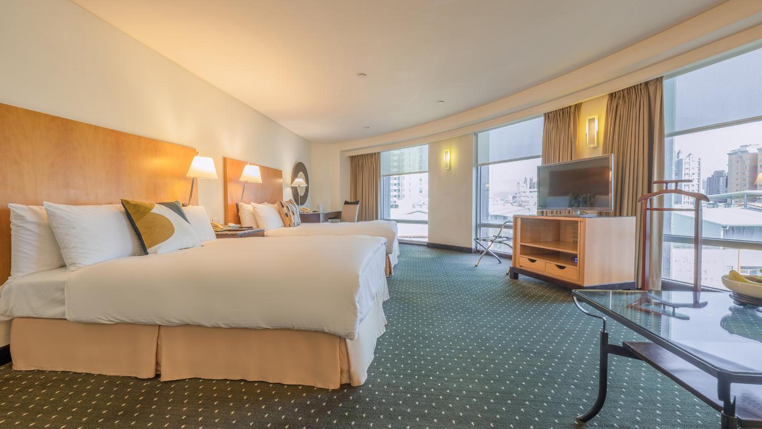 Superior Family Suite - Photo 1