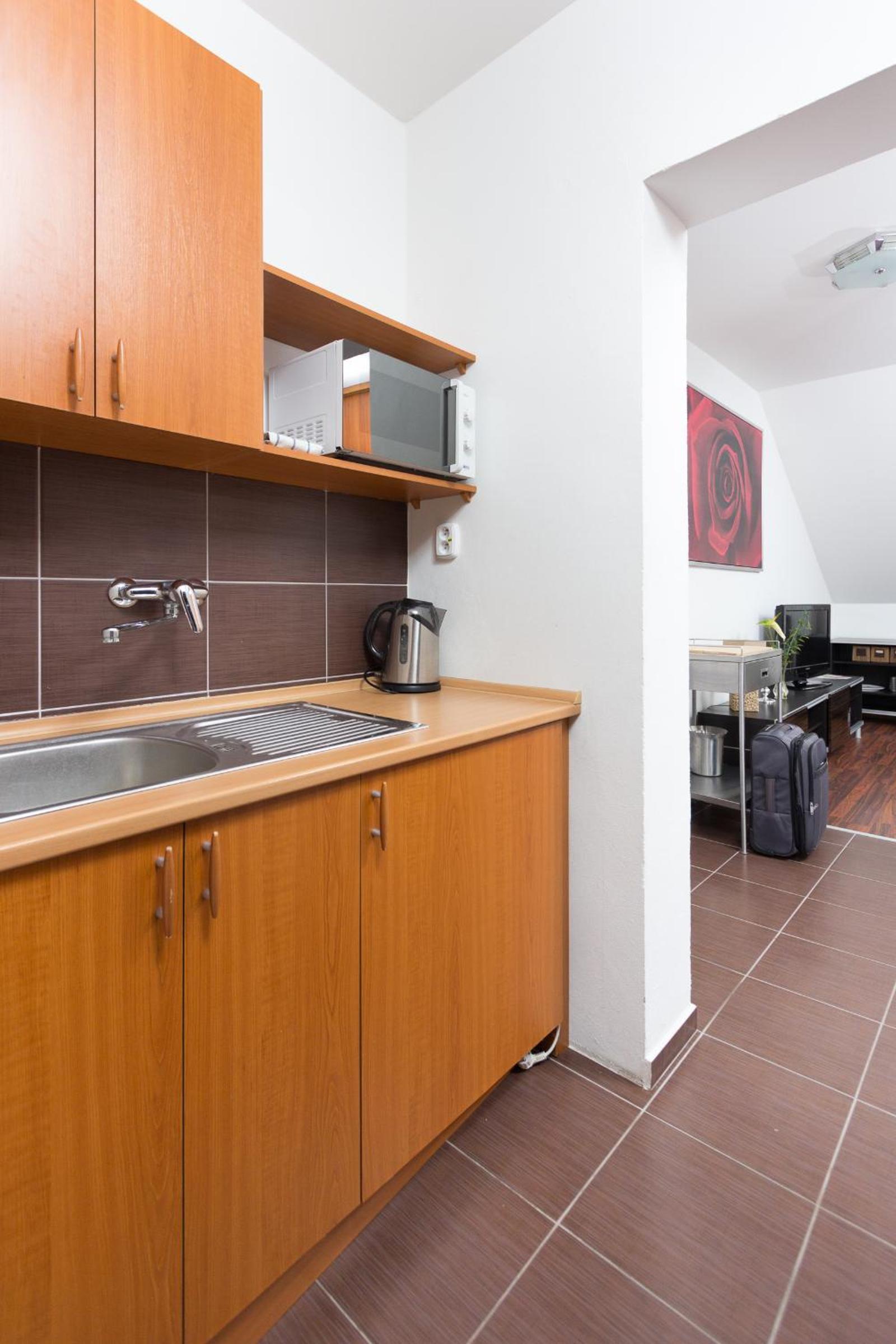 Apartment photo 2