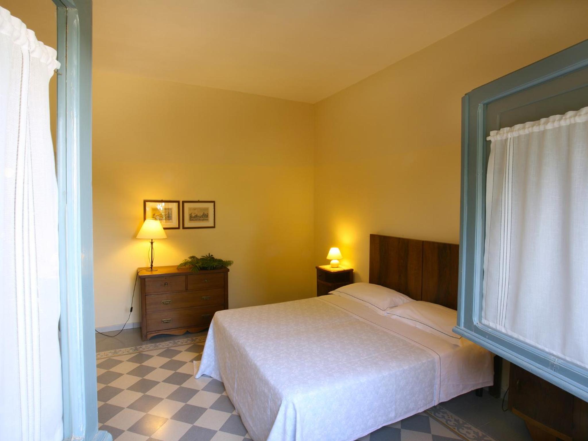 One-Bedroom Apartment (3 Adults) - Photo 1
