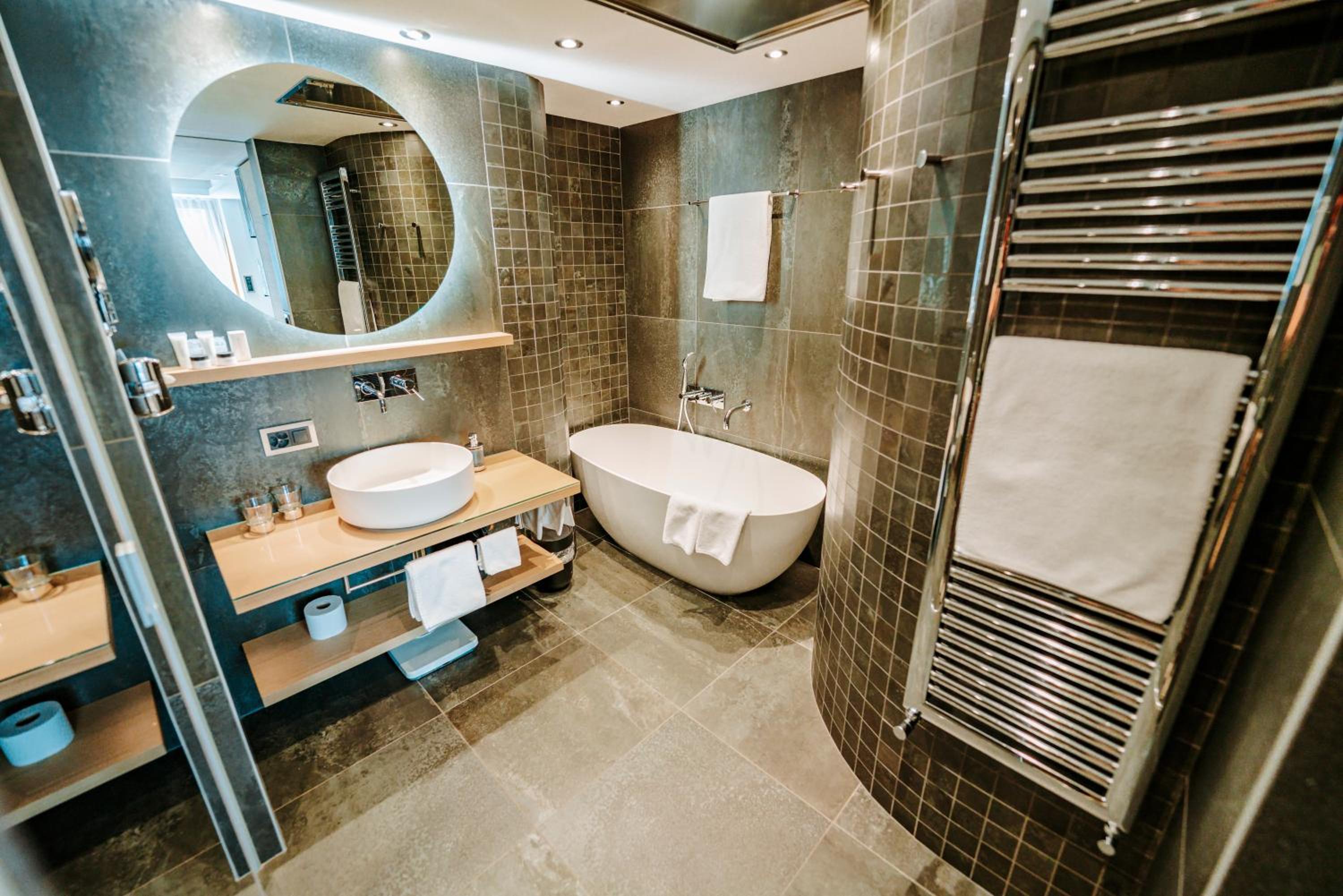 Superior Double or Twin Room - Photo 7