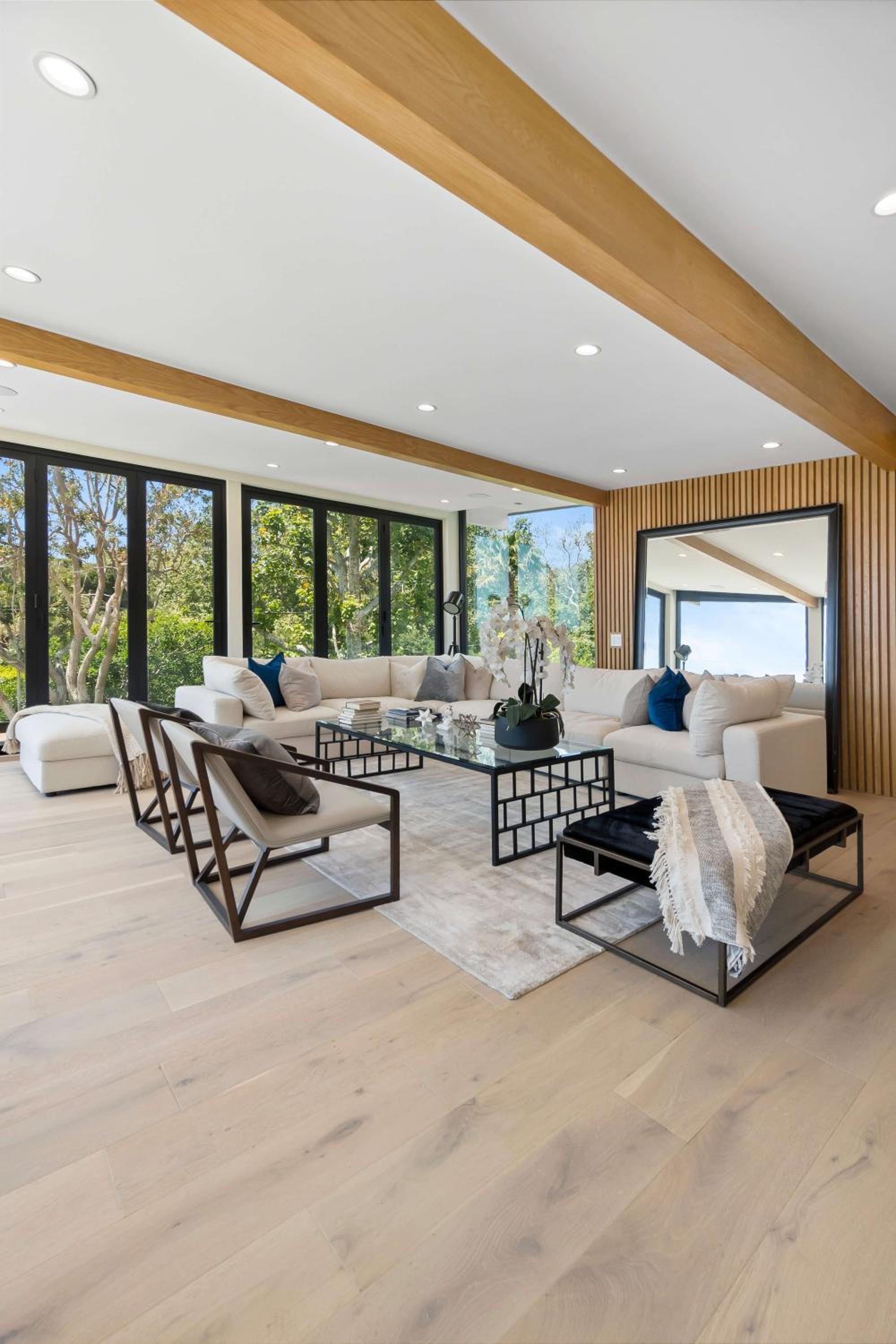 Villa photo 1