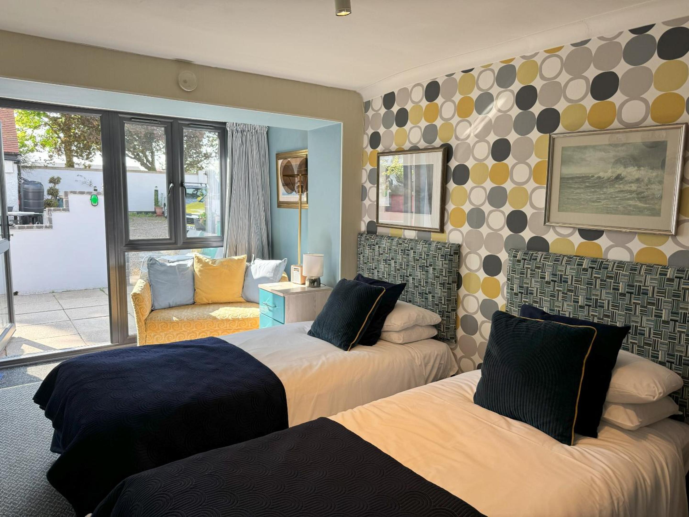 Twin Room with Terrace - Photo 6