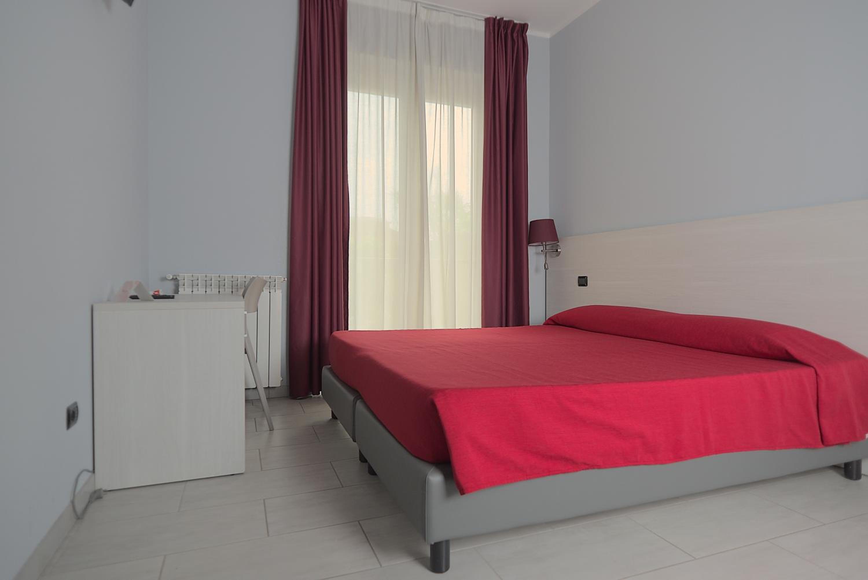 Double or Twin Room - Disability Access photo 1