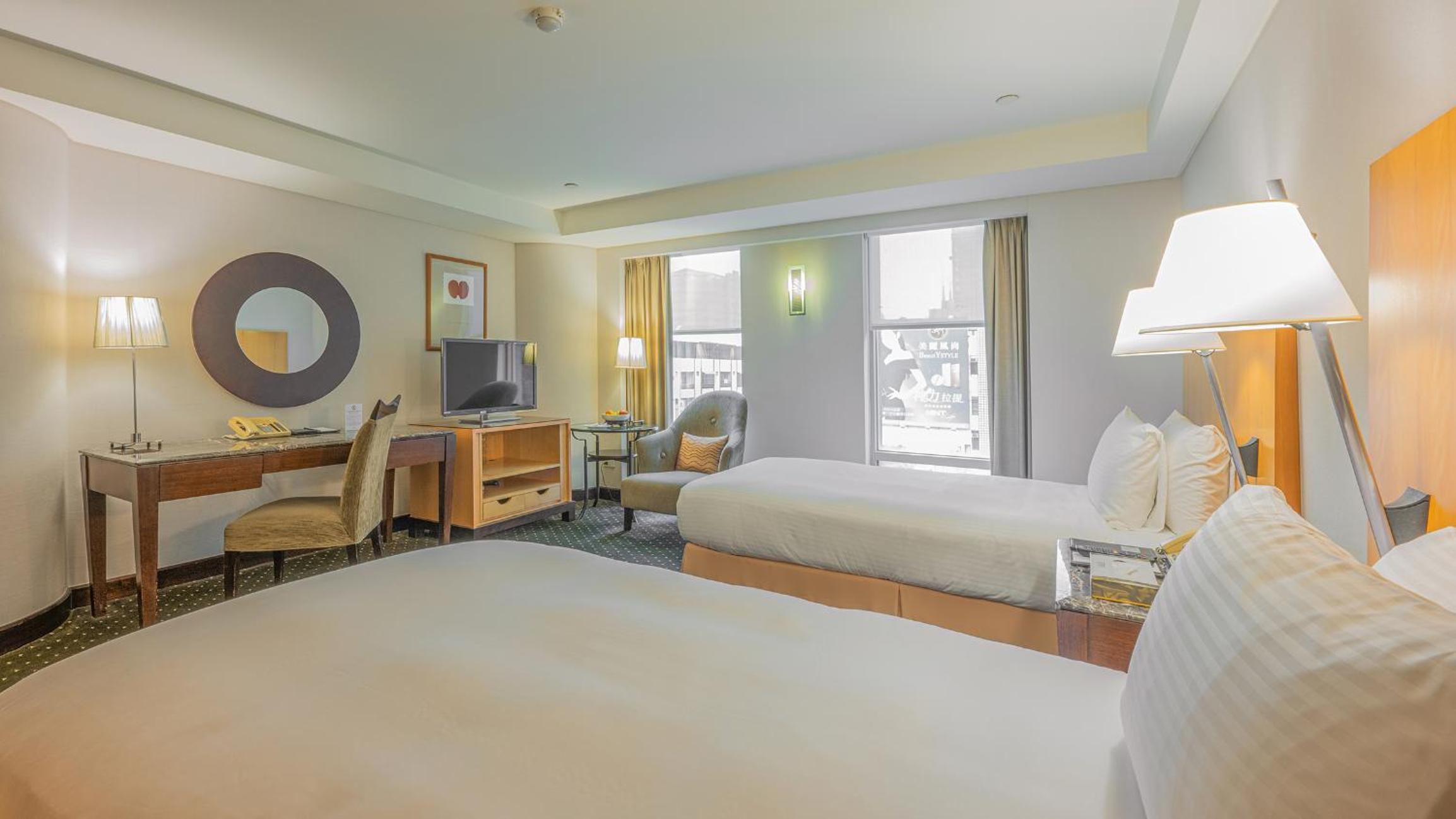 Classic Twin Room - Photo 2