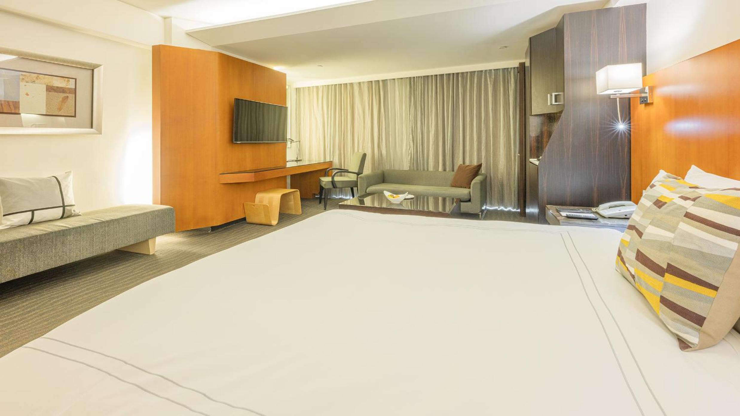 Double Room with View - Photo 3