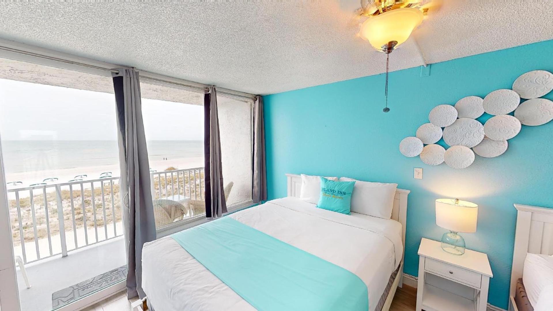 Double Room with Balcony and Sea View