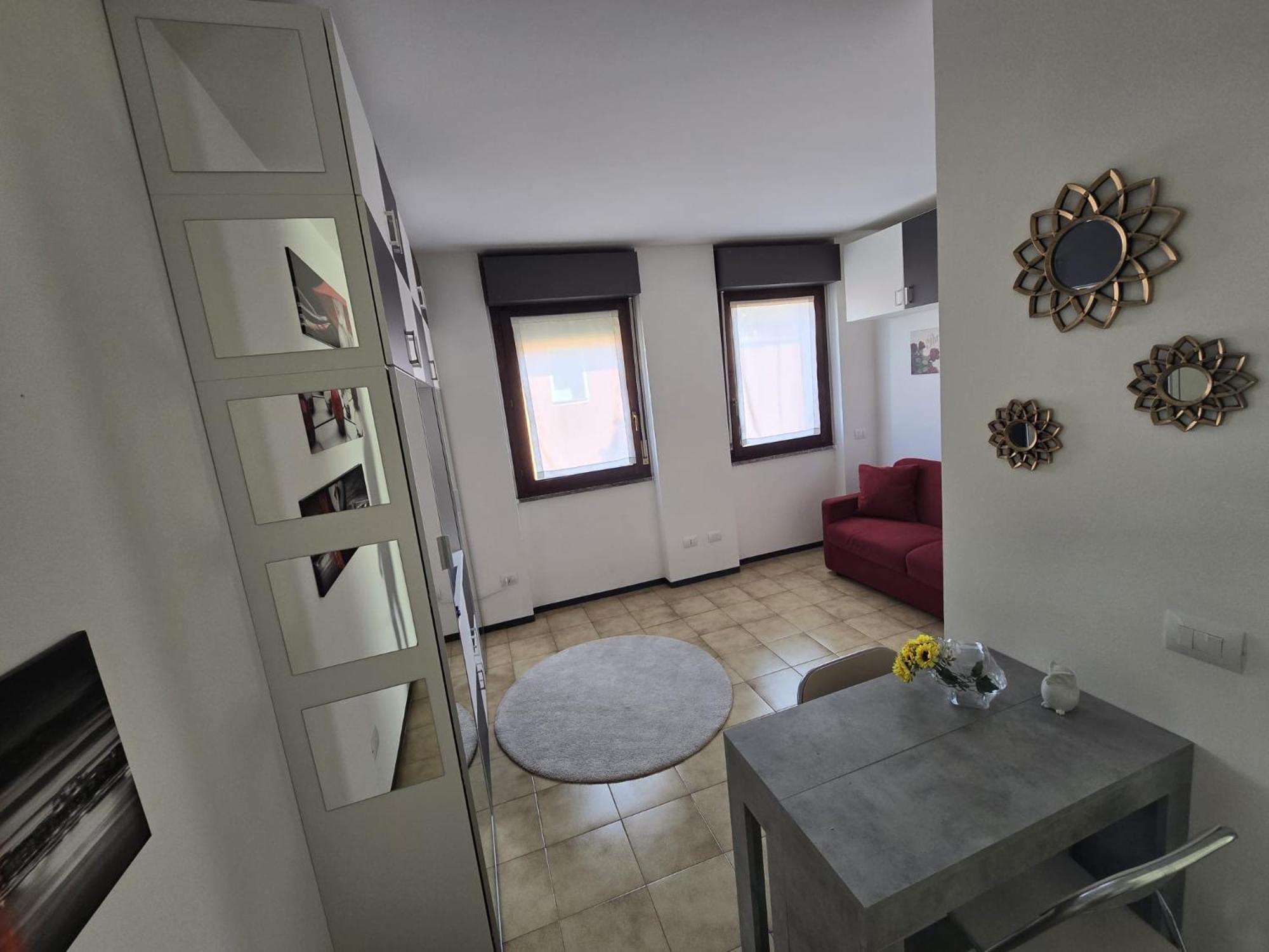 One-Bedroom Apartment photo 2