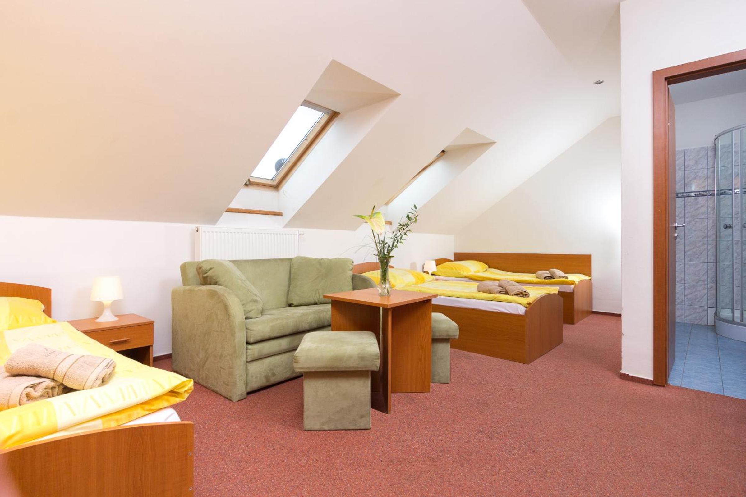 Triple Room