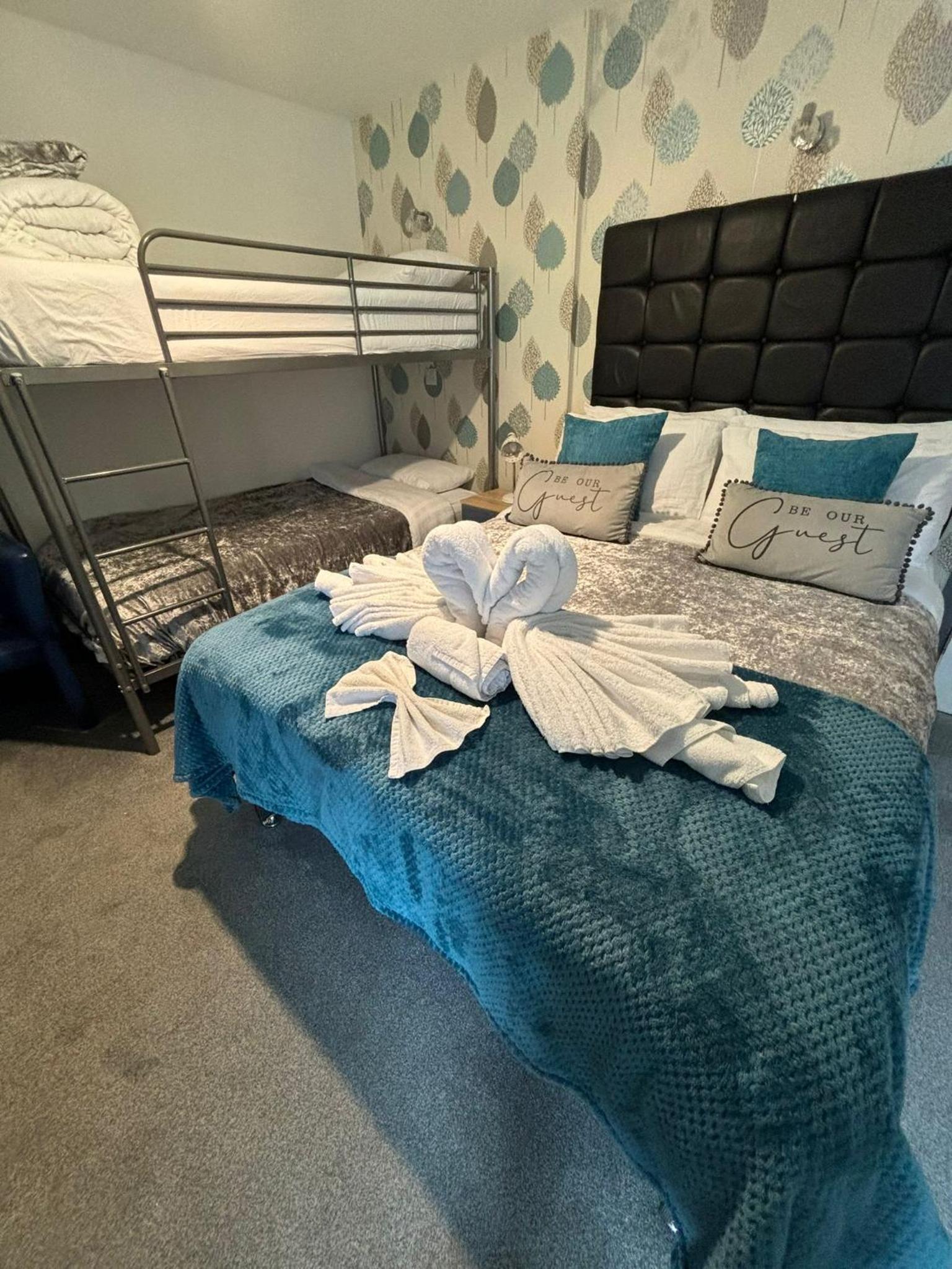 Deluxe Family Room