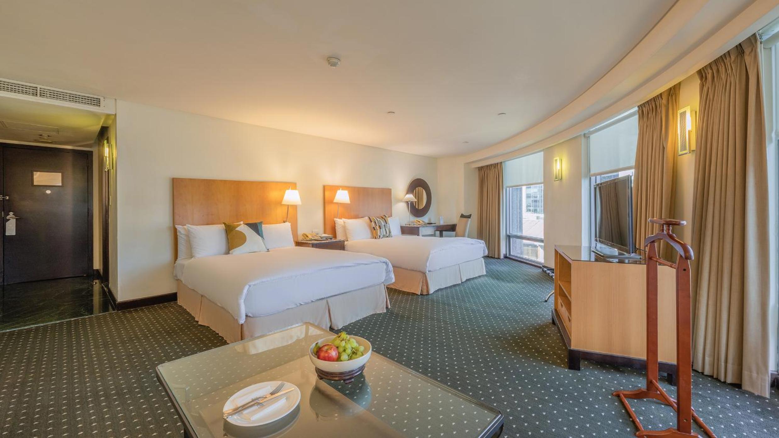 Superior Family Suite - Photo 2
