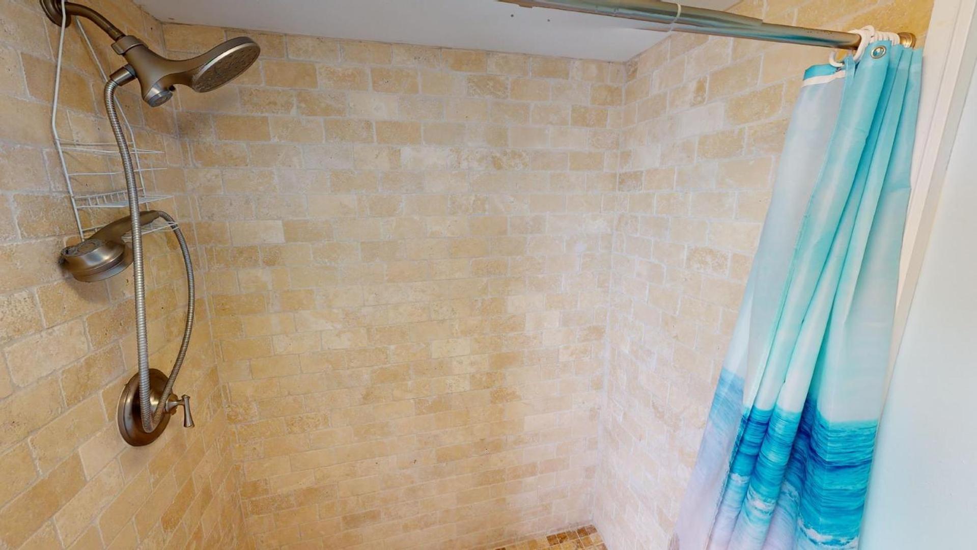 King Suite with Ocean View - Photo 3