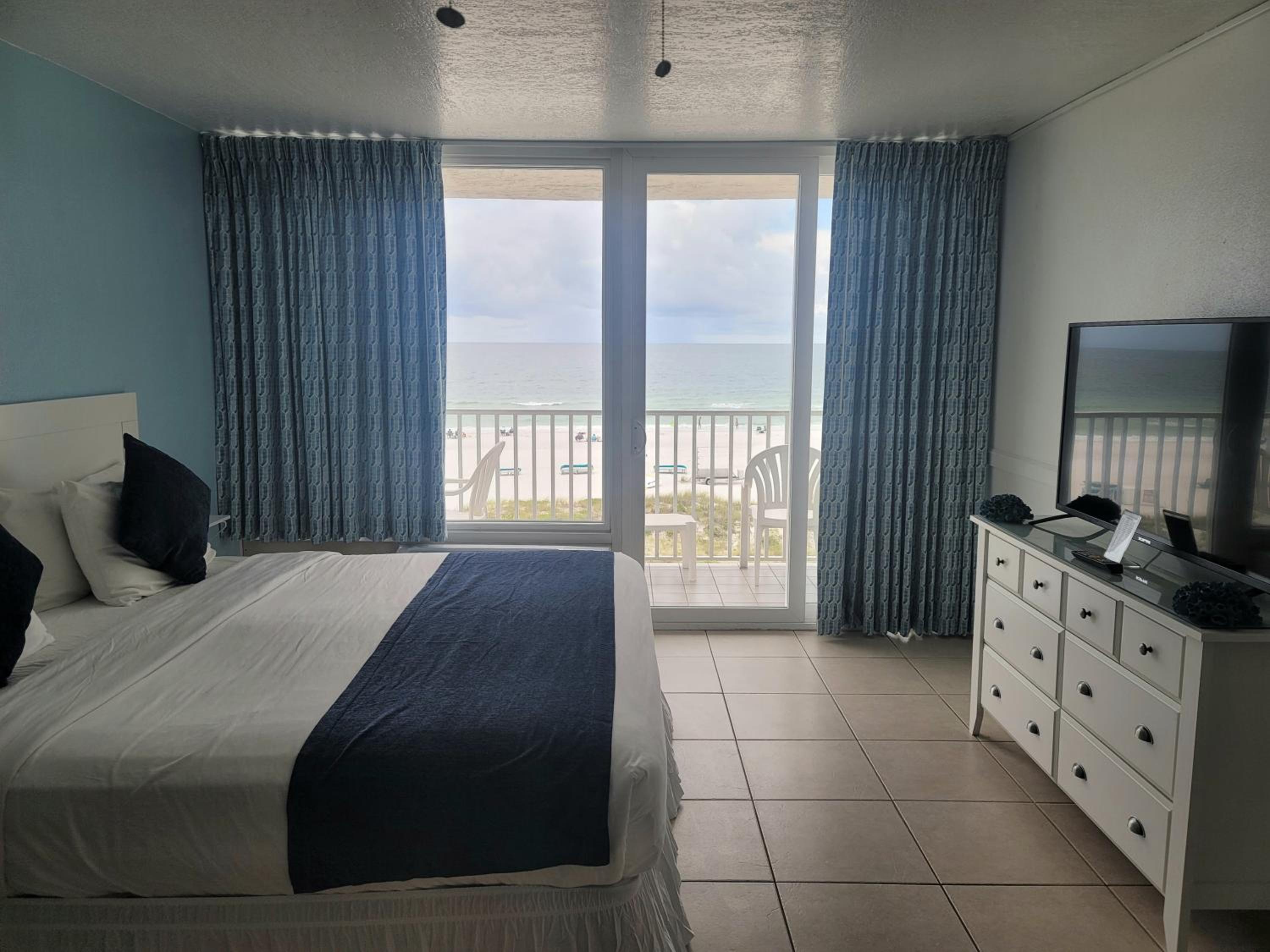 Standard King Ocean View - 411 photo 1