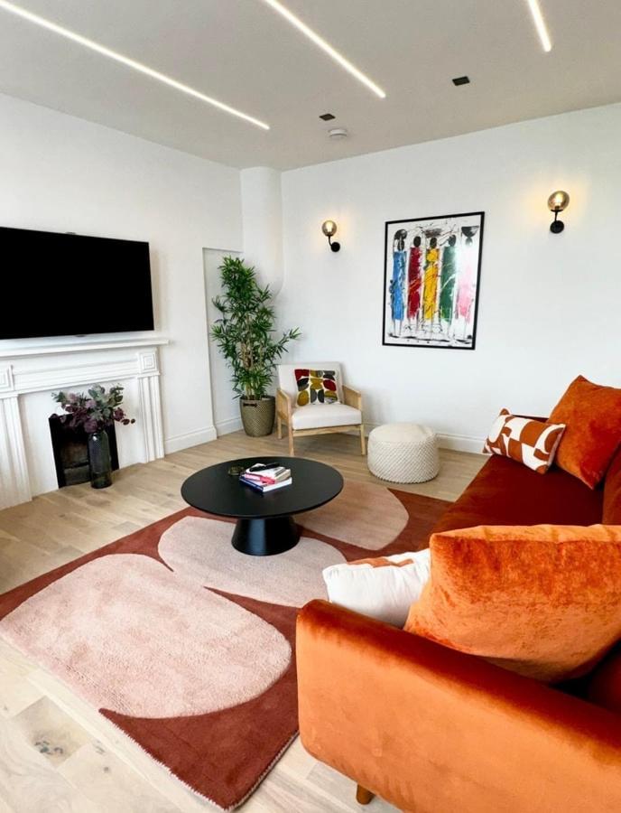 Apartment photo 1