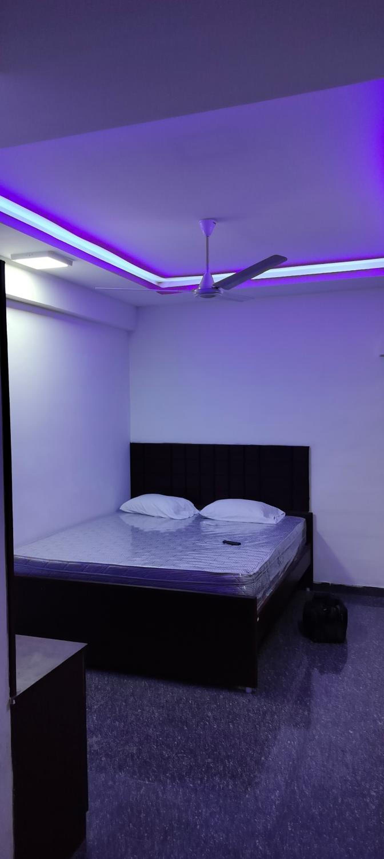 Deluxe King Room photo 2